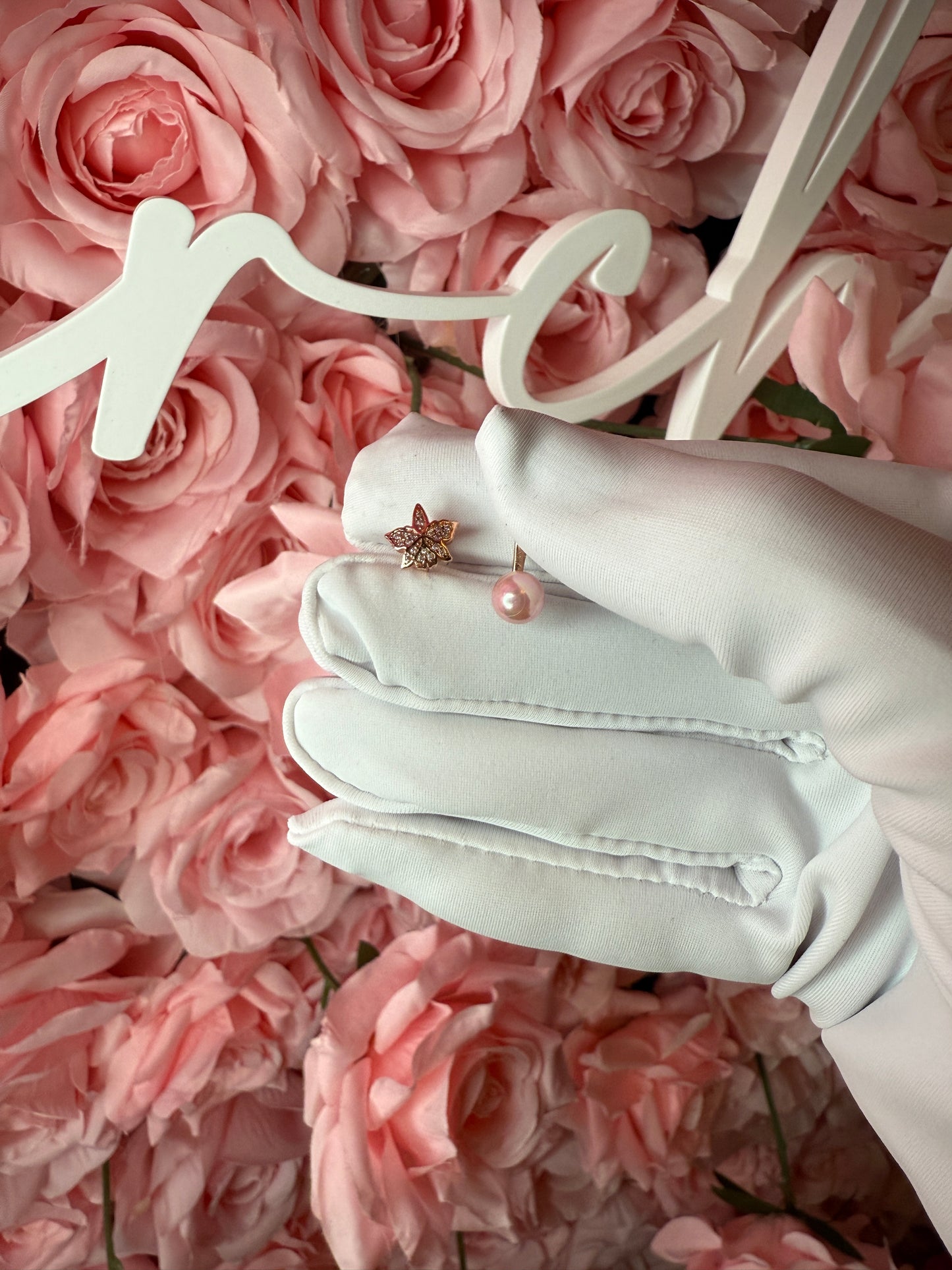 Signature Pink Zircon Cattleya Earring, Rose Pearl Jacket : 18k Rose Gold Rose Pearl