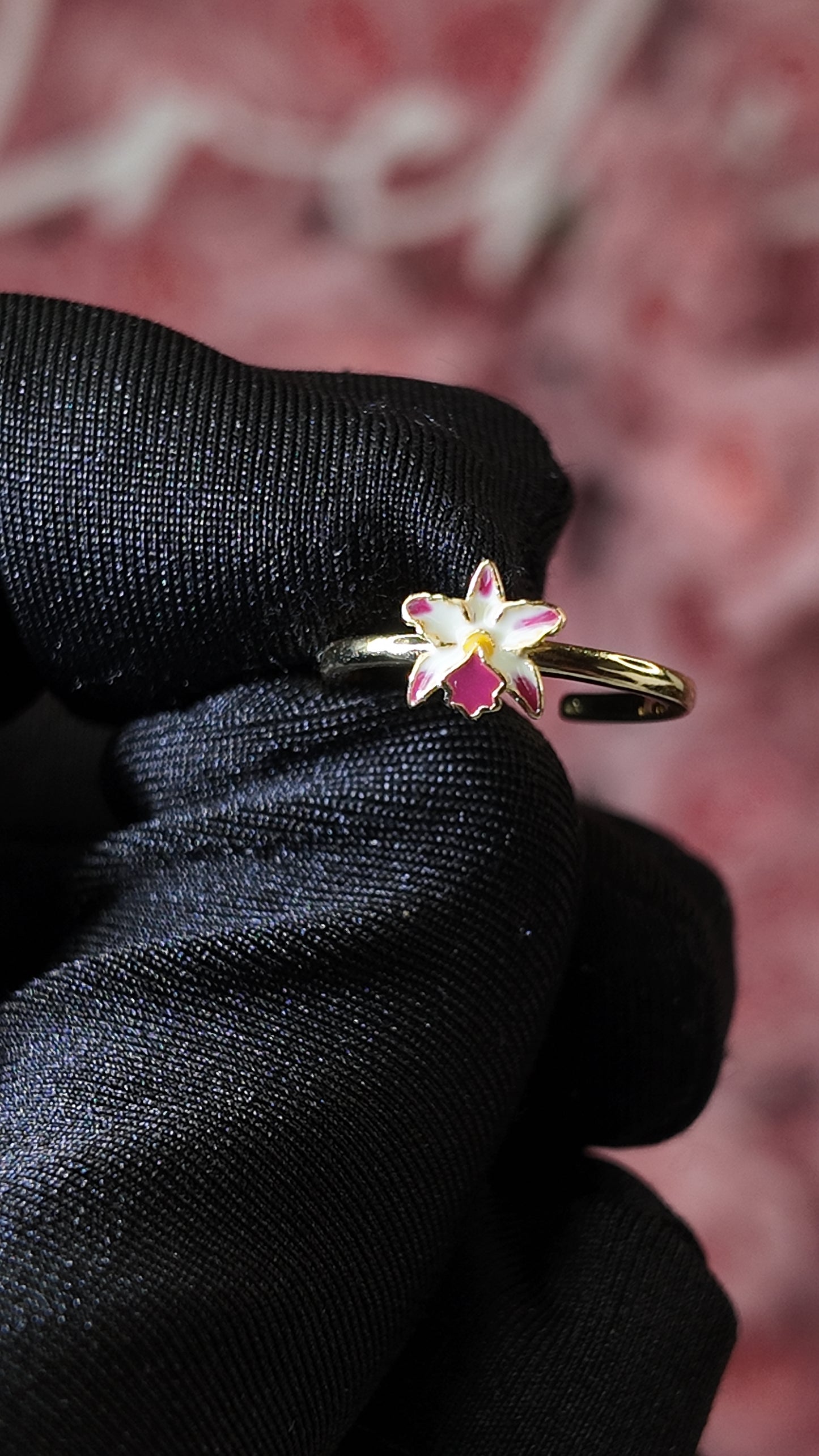 La Colombiana Inspired Collection: Cattleya trianae Cuencanita x Morlaquita Splash Orchid Jewelry Set