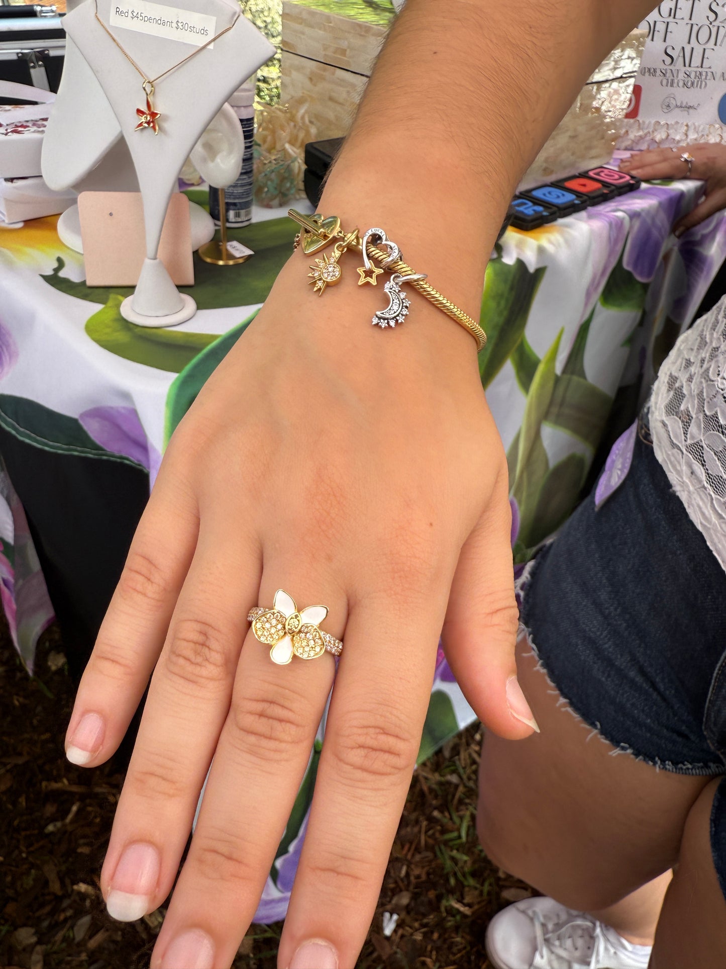 Whispers Glow Collection : White - Yellow Zircons Phalaenopsis Orchid Set