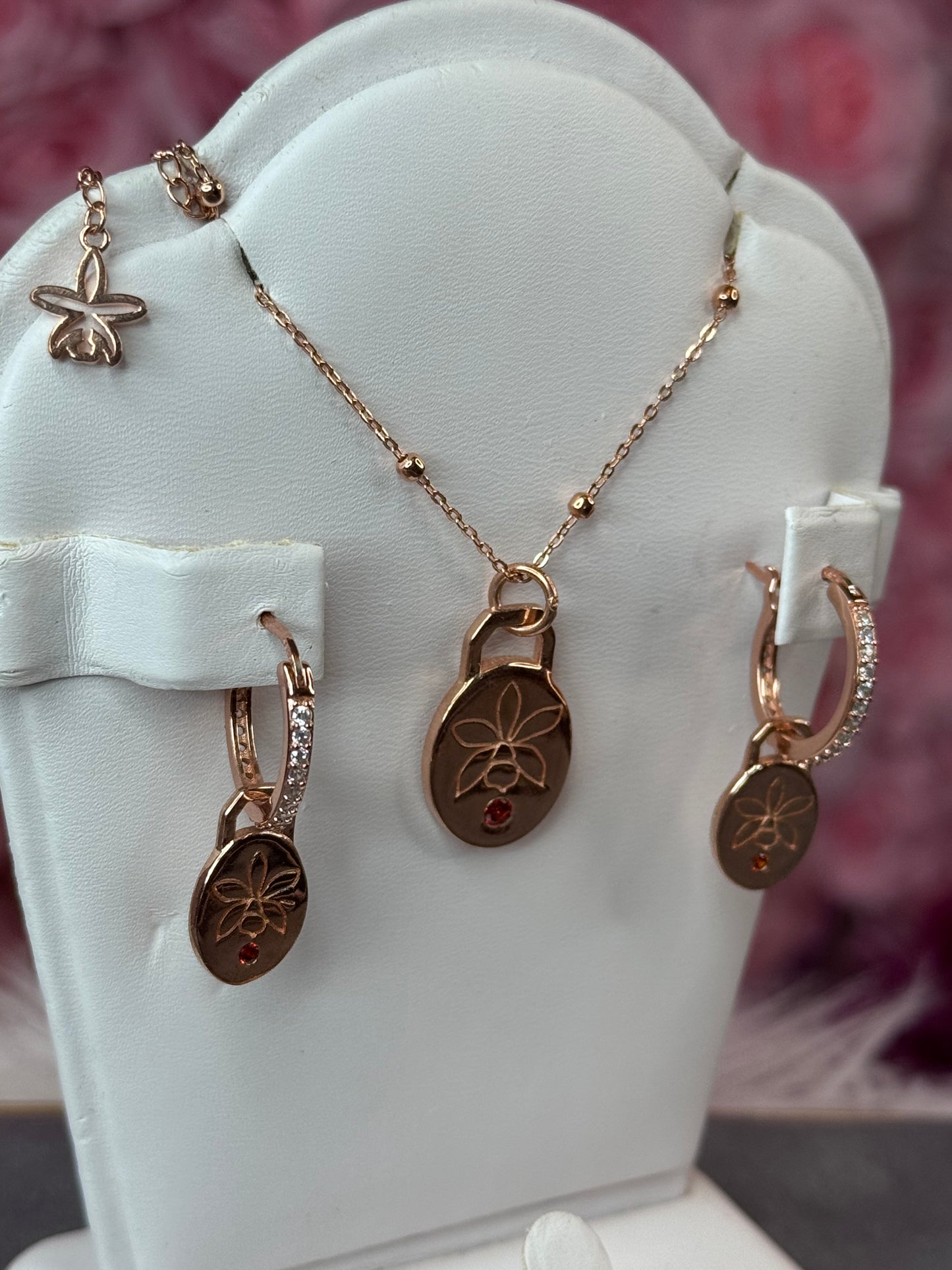 Harmony Rose Gold Collection : Etched 18c Rose Gold Orchid Necklace & Earrings - Orchidique