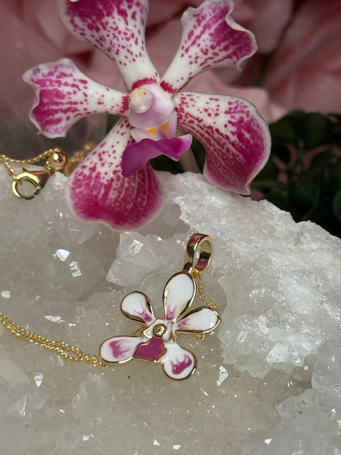 Vanda Loke-inspired Orchid Vanda Flower Pendant Jewelry