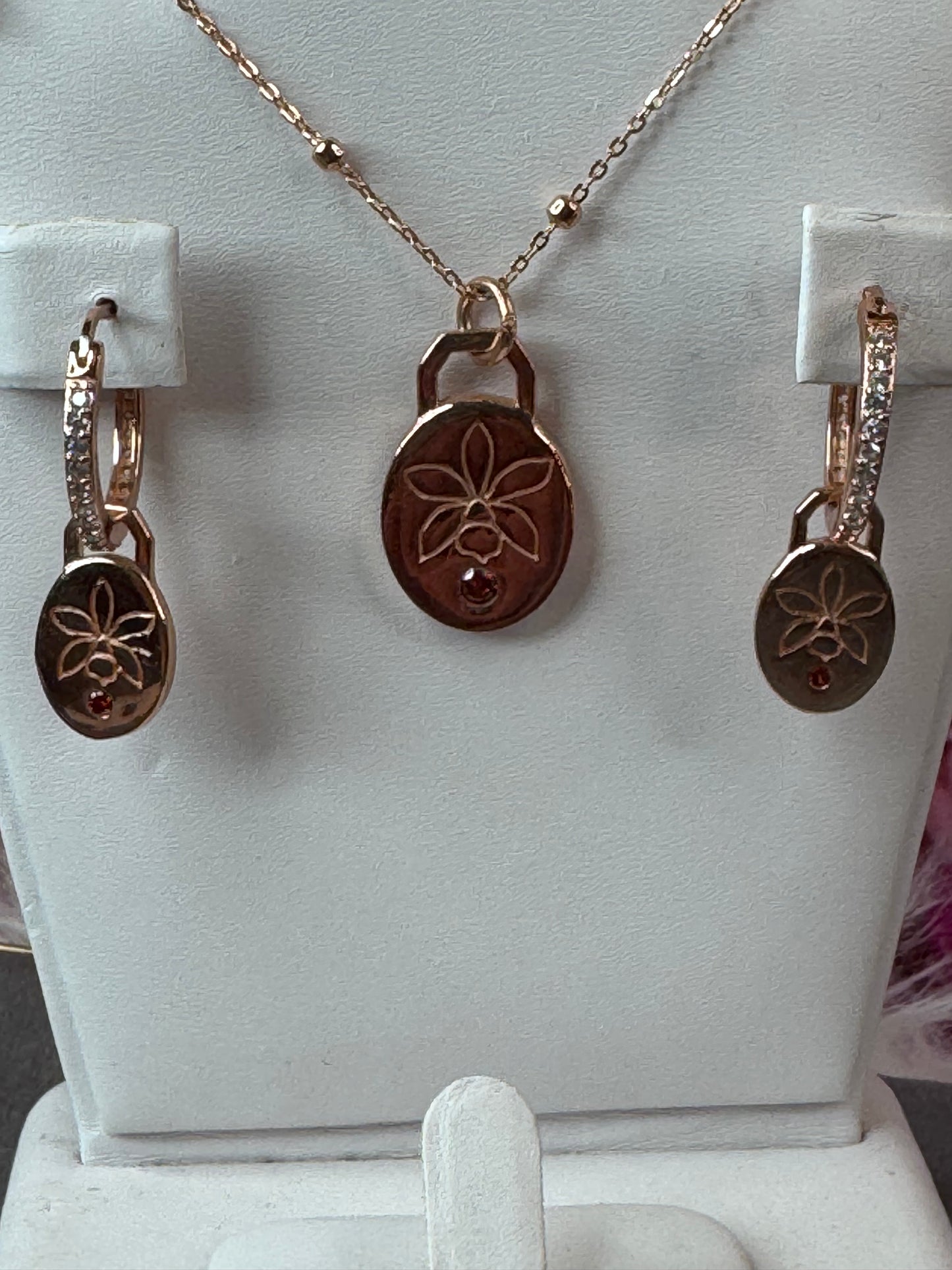 Harmony Rose Gold Collection : Etched 18c Rose Gold Orchid Necklace & Earrings - Orchidique