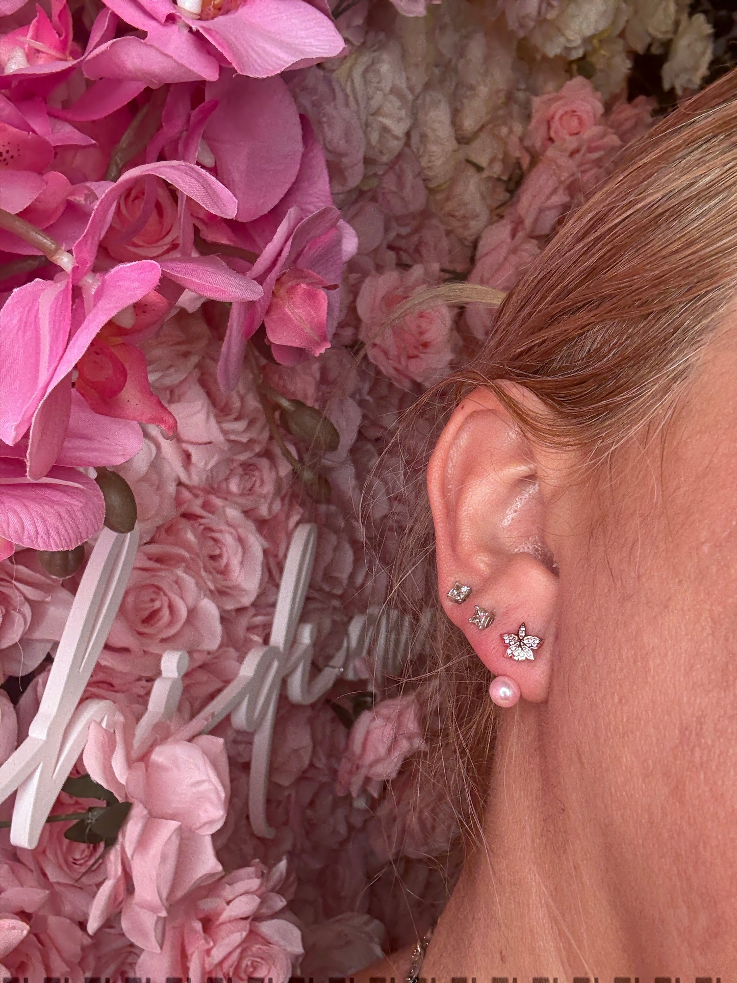 Signature Pink Zircon Cattleya Earring, Rose Pearl Jacket : 18k Rose Gold Rose Pearl