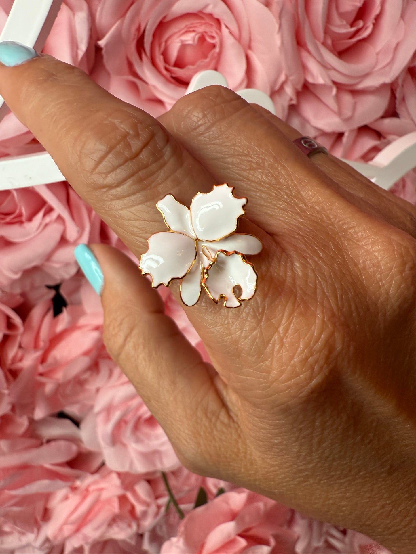 Drama Collection: White Cattleya Dowiana Orchid Statement Ring