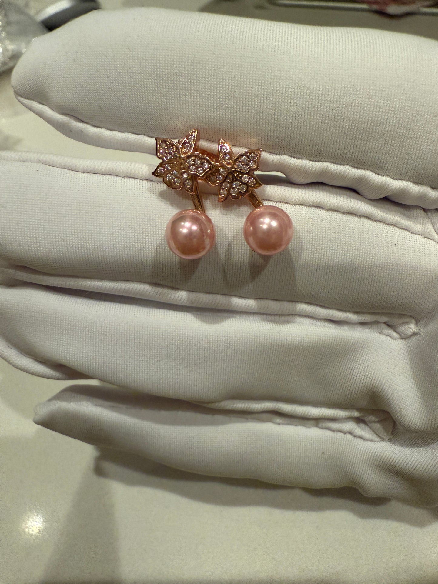 Signature Pink Zircon Cattleya Earring, Rose Pearl Jacket : 18k Rose Gold Rose Pearl