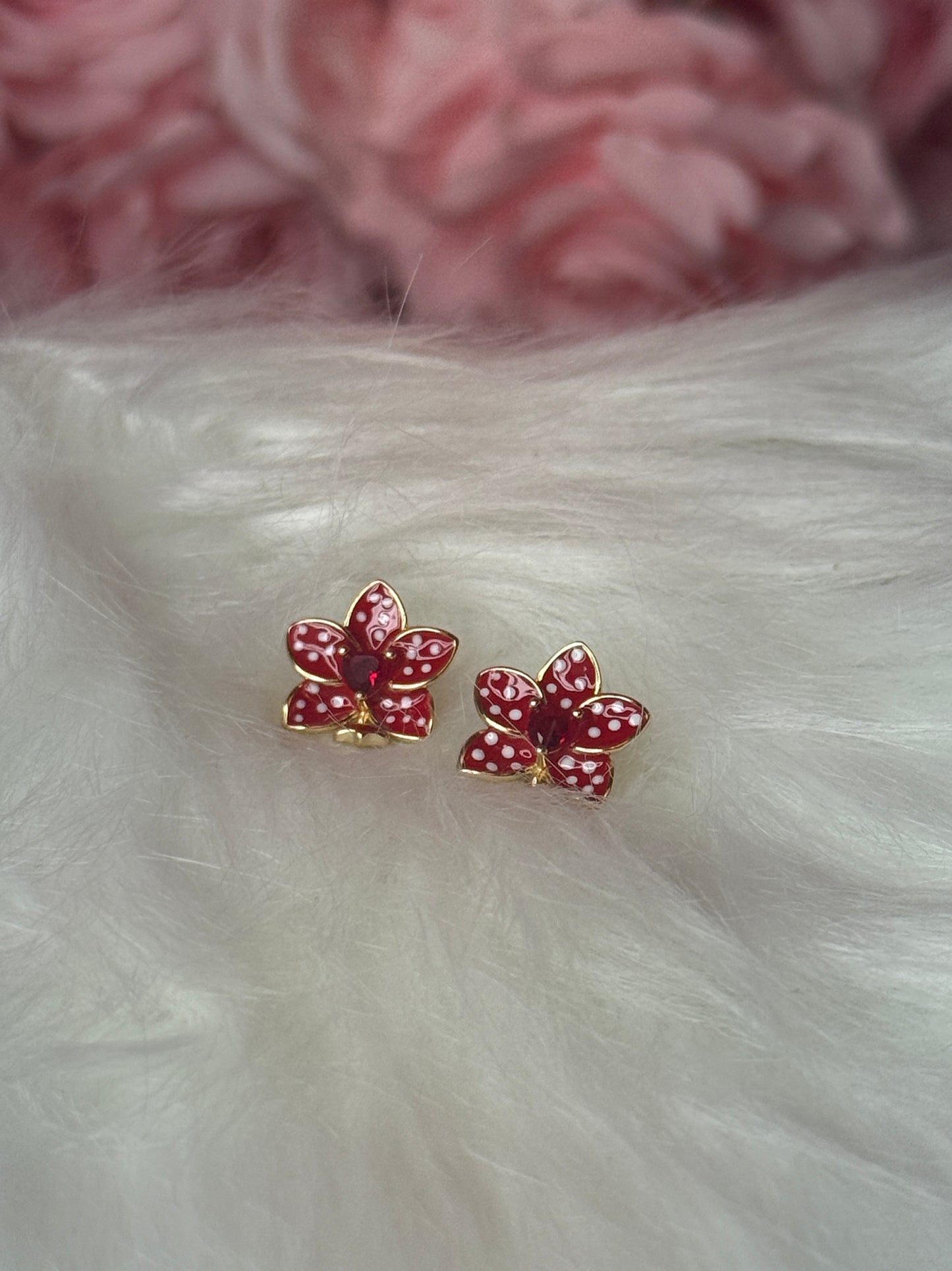 Phalaenopsis Heart Novelty Collection: Red Polka Dots