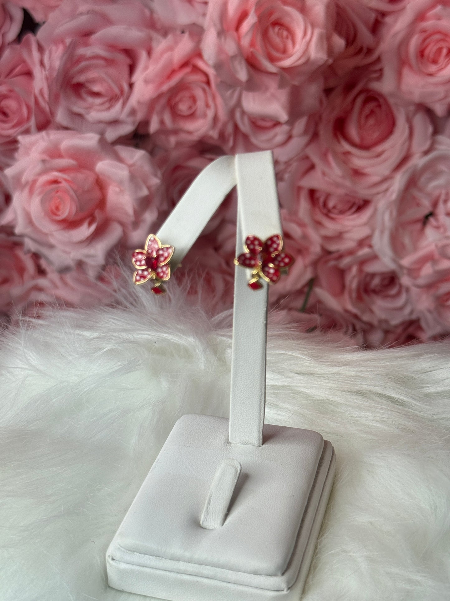 Phalaenopsis Heart Novelty Collection: Red Polka Dots