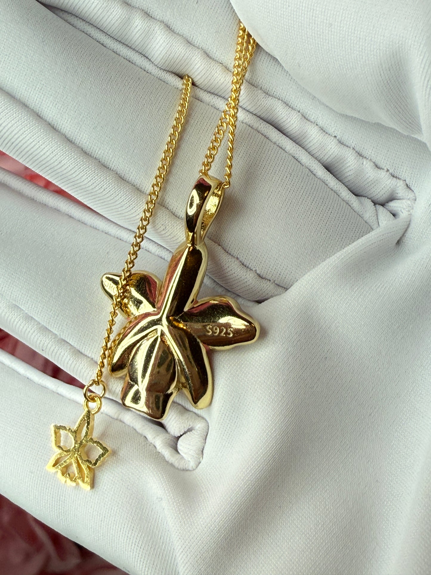 Violecea Collection: Semi Alba Cattleya Violecea Rubrea -inspired Jewelry