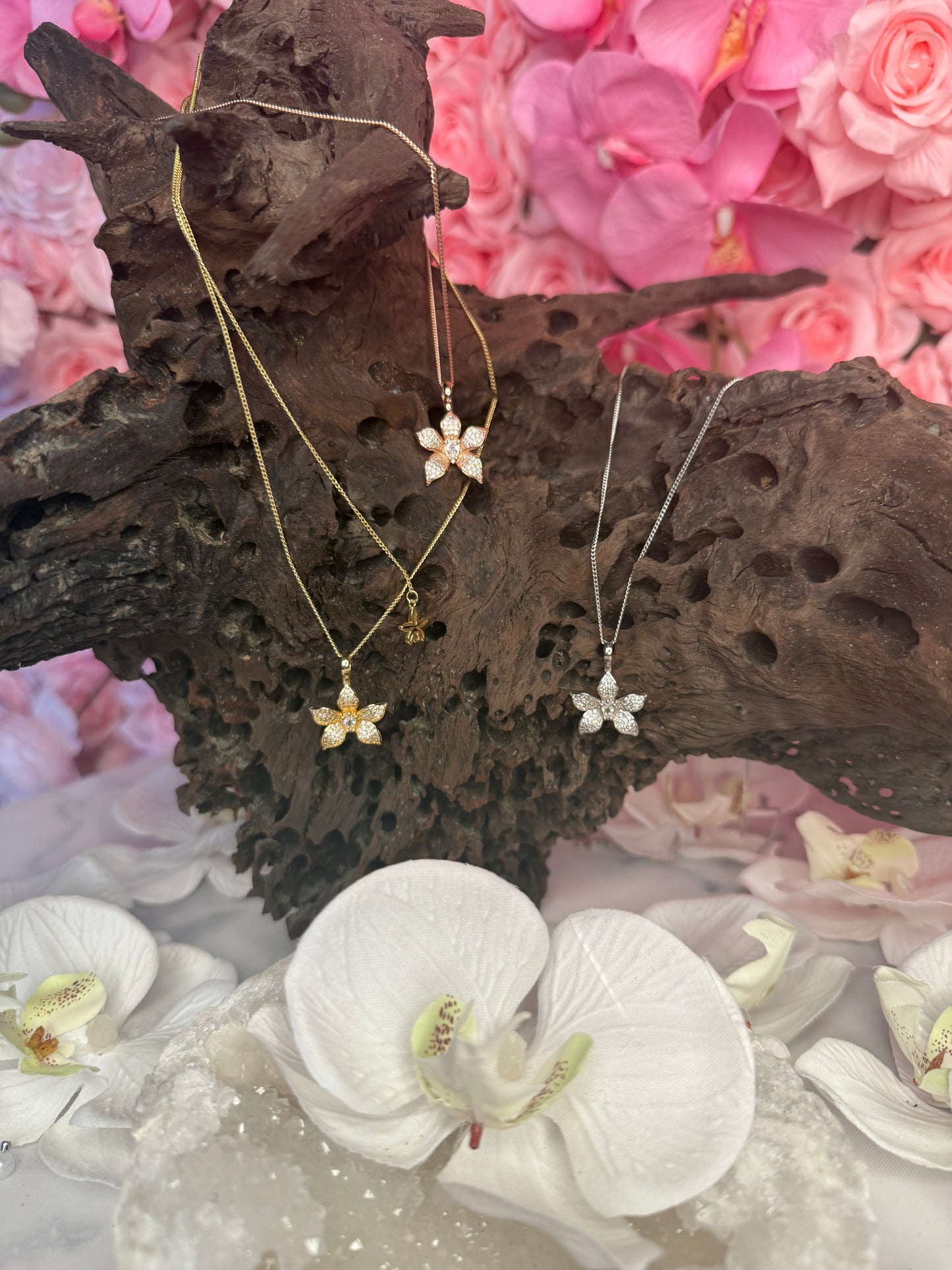 La Brillosa Cattleya Collection: Orchid Pendant Necklace - Orchidique