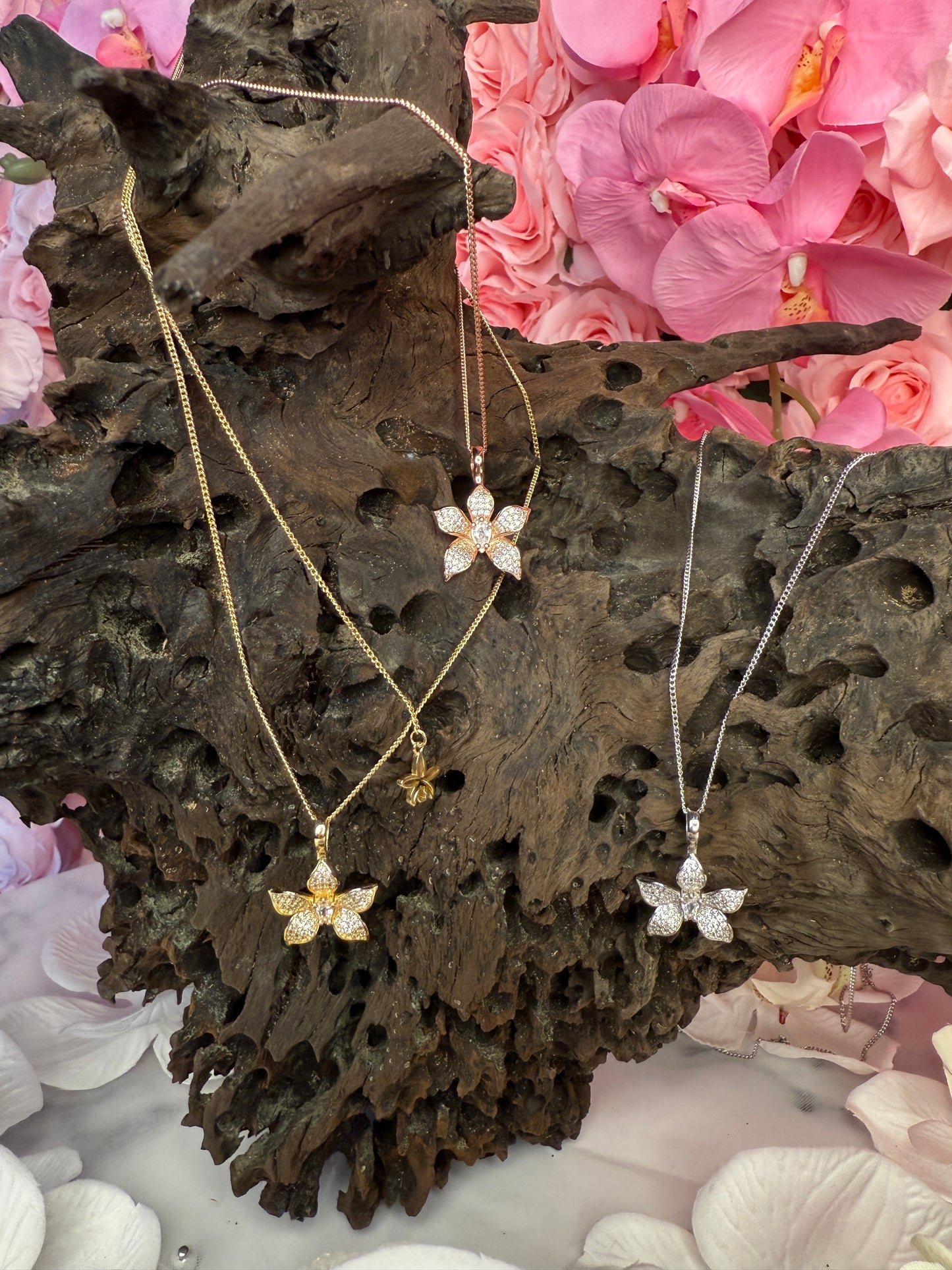 La Brillosa Cattleya Collection: Orchid Pendant Necklace - Orchidique