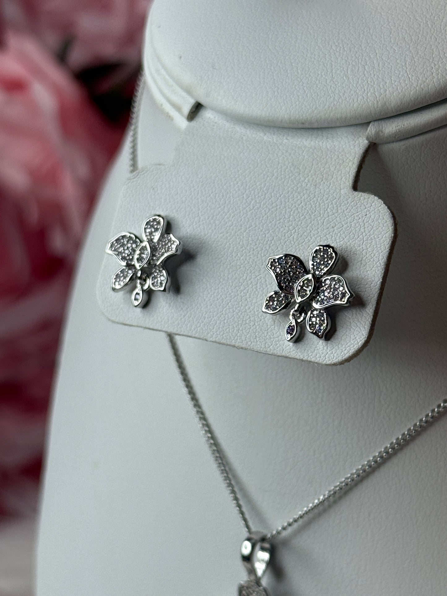Fairy Dream Cattleya Collection: White Gold Set - Orchidique