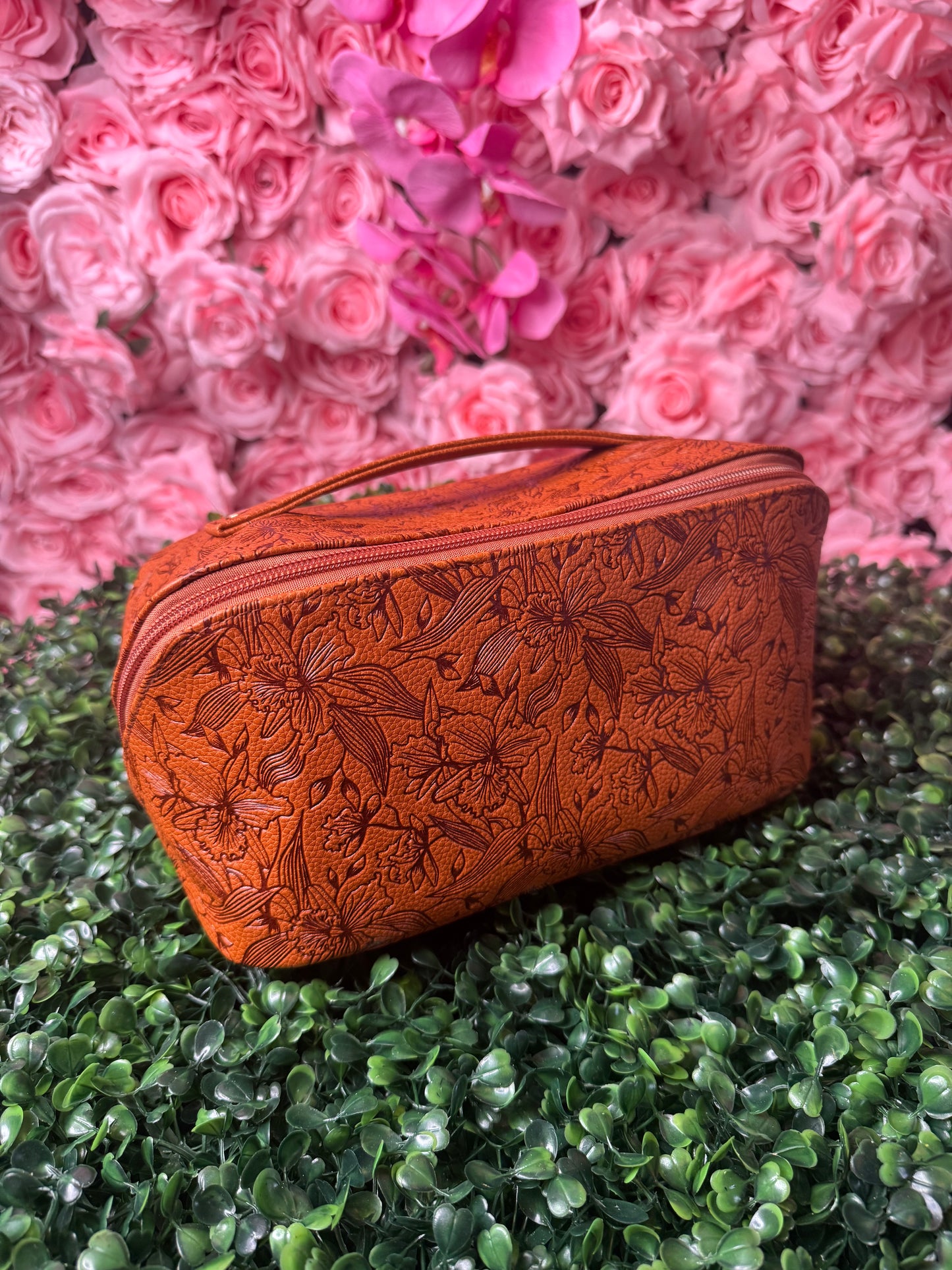 Orchidique Cognac Cattleya Cosmetic Bag ๐ธ