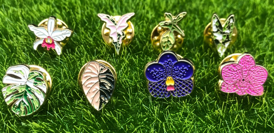 Mini Florida Ghost Beauty Enamel Pin