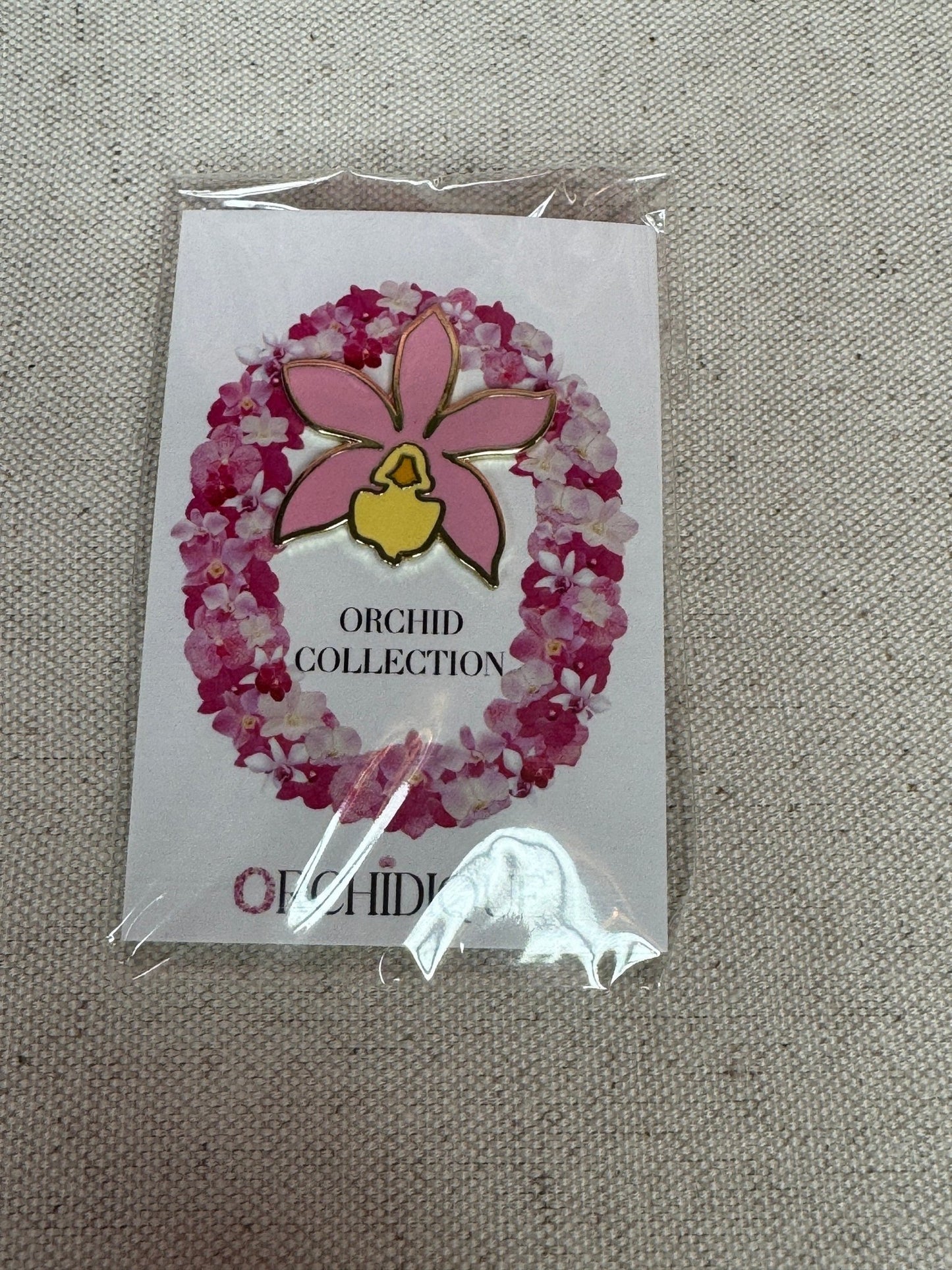 Cattleya Orchid Golf Hat Charm Marker • Luxury Golf Ball Marker with Hat Clip • Unique Gift for Golfers • Flower Hat Clip - Orchidique