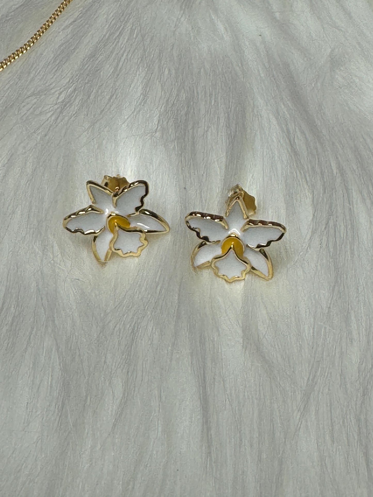 White and Yellow Queens : Cattleya Enamel Orchid Jewelry Set • Gold Orchid Earrings with Necklace and Pendant Set • Unique Orchid Jewelry