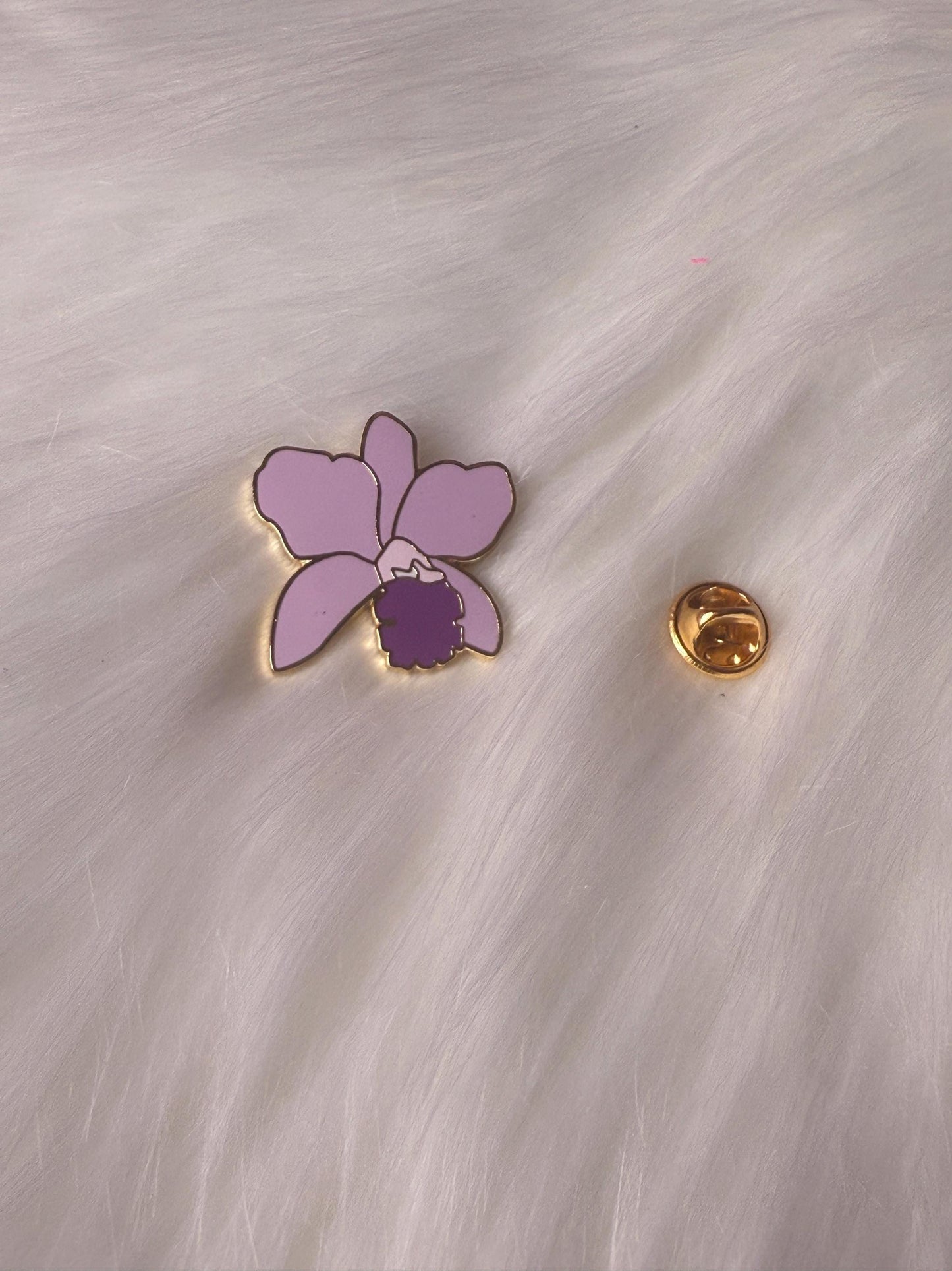 Purple Cattleya Orchid Flower Enamel Pin β’ Floral Pin Collector Item β’ Unique Gift for Orchid Lovers β’ Pins and Badges