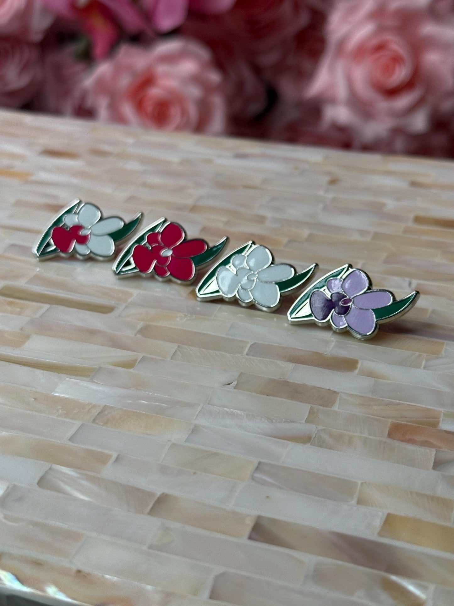 Plant Enamel Pin- Cattleya Orchid Flower Enamel Pin β’ Floral Pin Collector Item β’ Orchid Charm β’ Pins and Badges