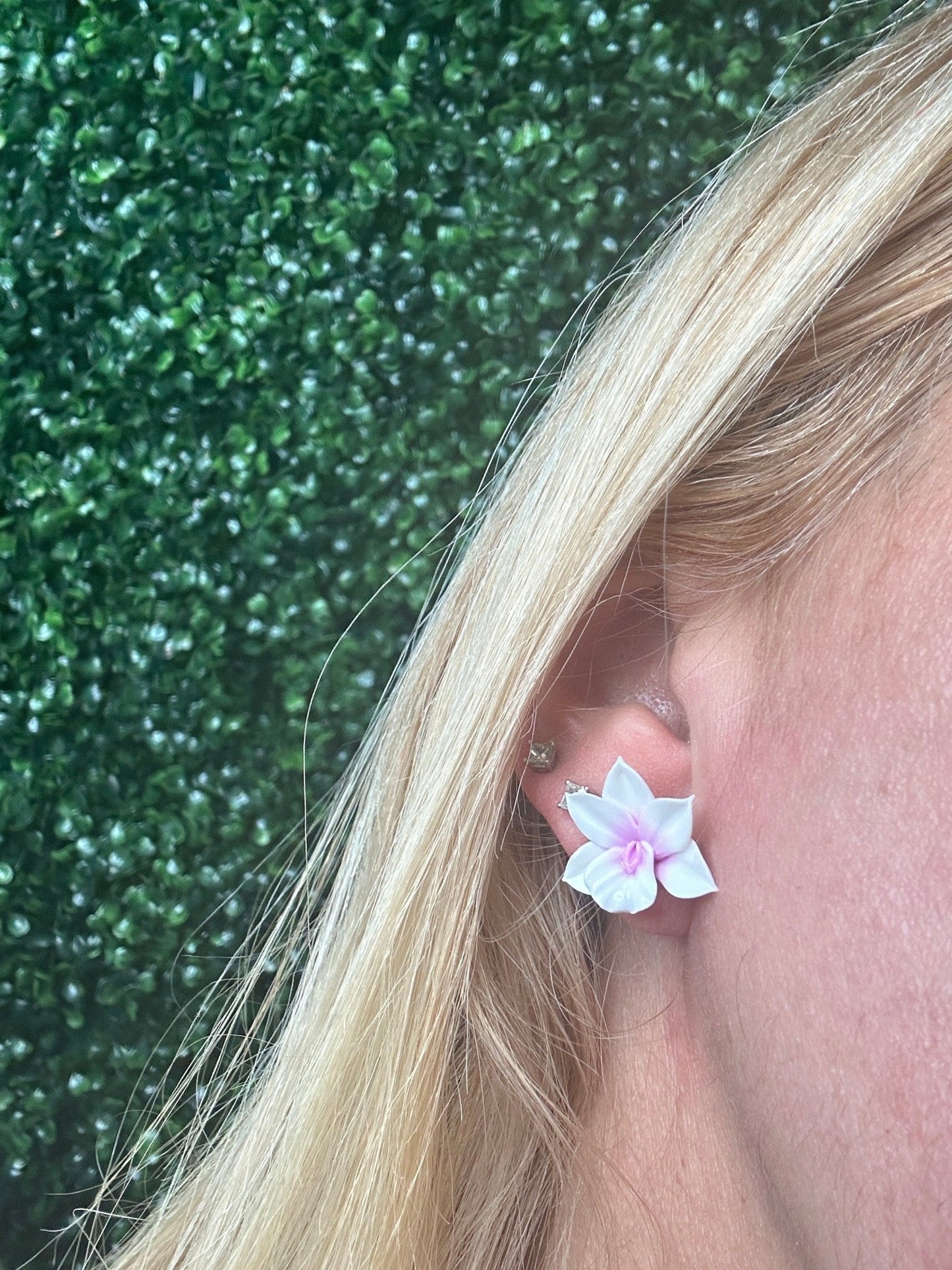 Whimsical: White and Pink Cattleya Orchid Earrings • Handmade Flower Jewelry • Bridesmaid Gift• Flower Earrings - Orchidique