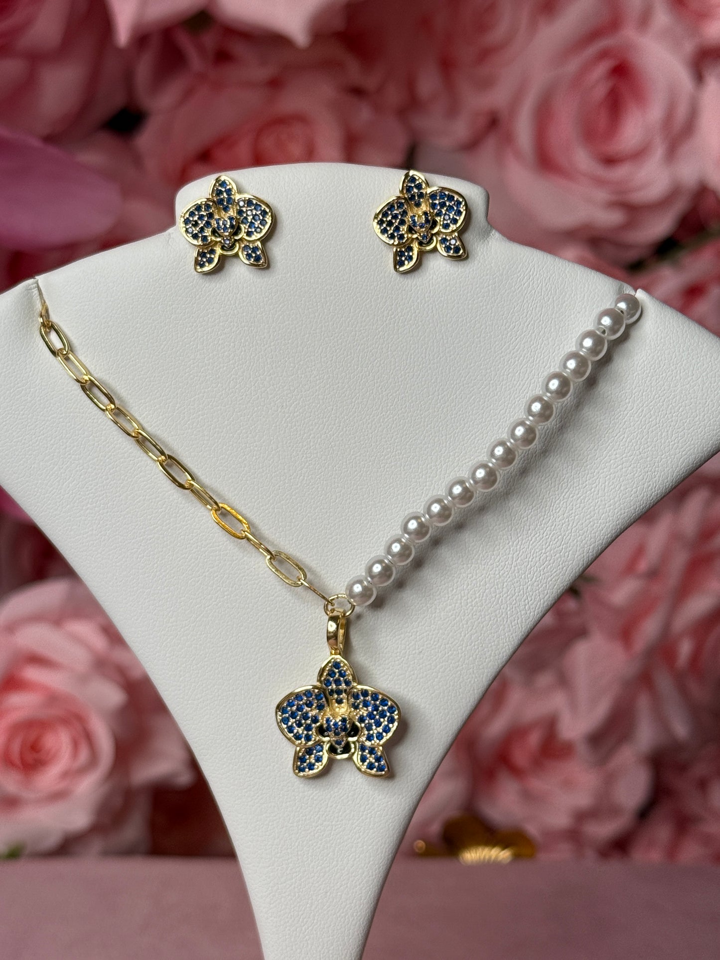 Heart Collection: Phalaenopsis Saphire Zircon Pendant Set • Pearl and Chain Combo Necklace and Earrings