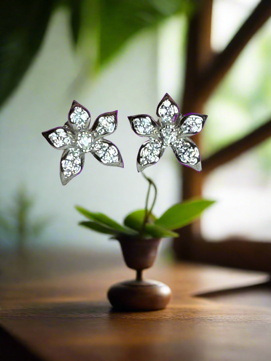 La Brillosa Cattleya Collection: Orchid Stud Earrings