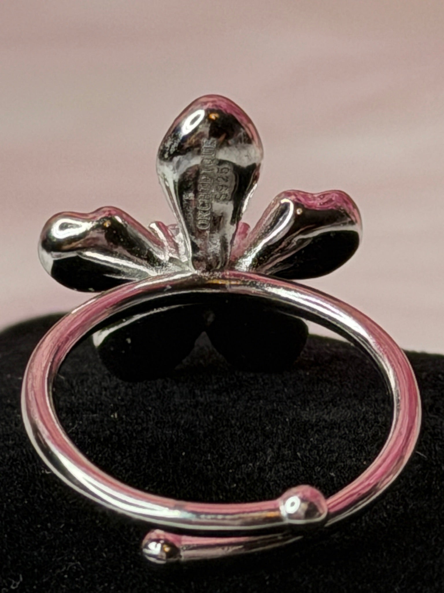 Vanda Loke Collection: Orchid Ring • Heart Labellum - Orchidique