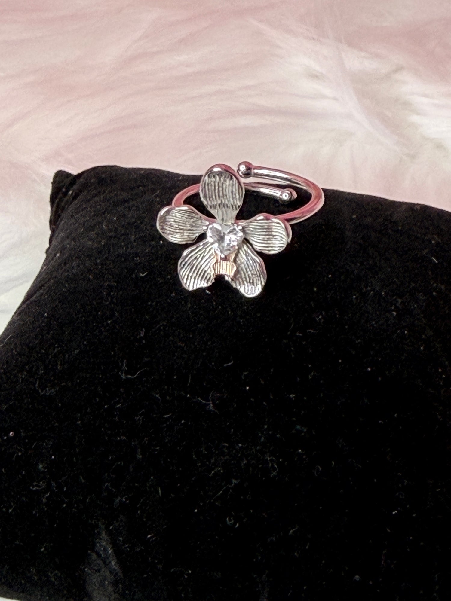 Vanda Loke Collection: Orchid Ring • Heart Labellum - Orchidique