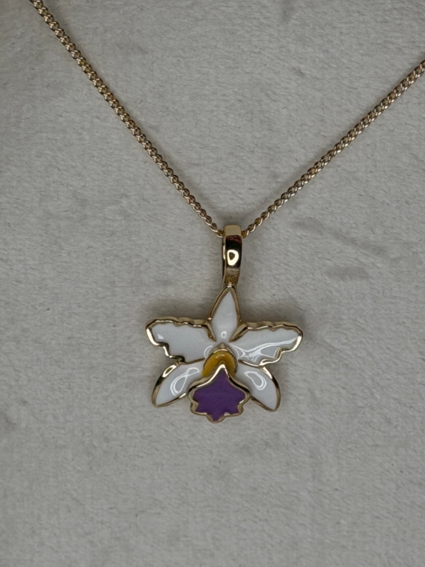 La Colombiana Collection: White & Purple Cattleya Trianae Orchid Jewelry Set - Orchidique