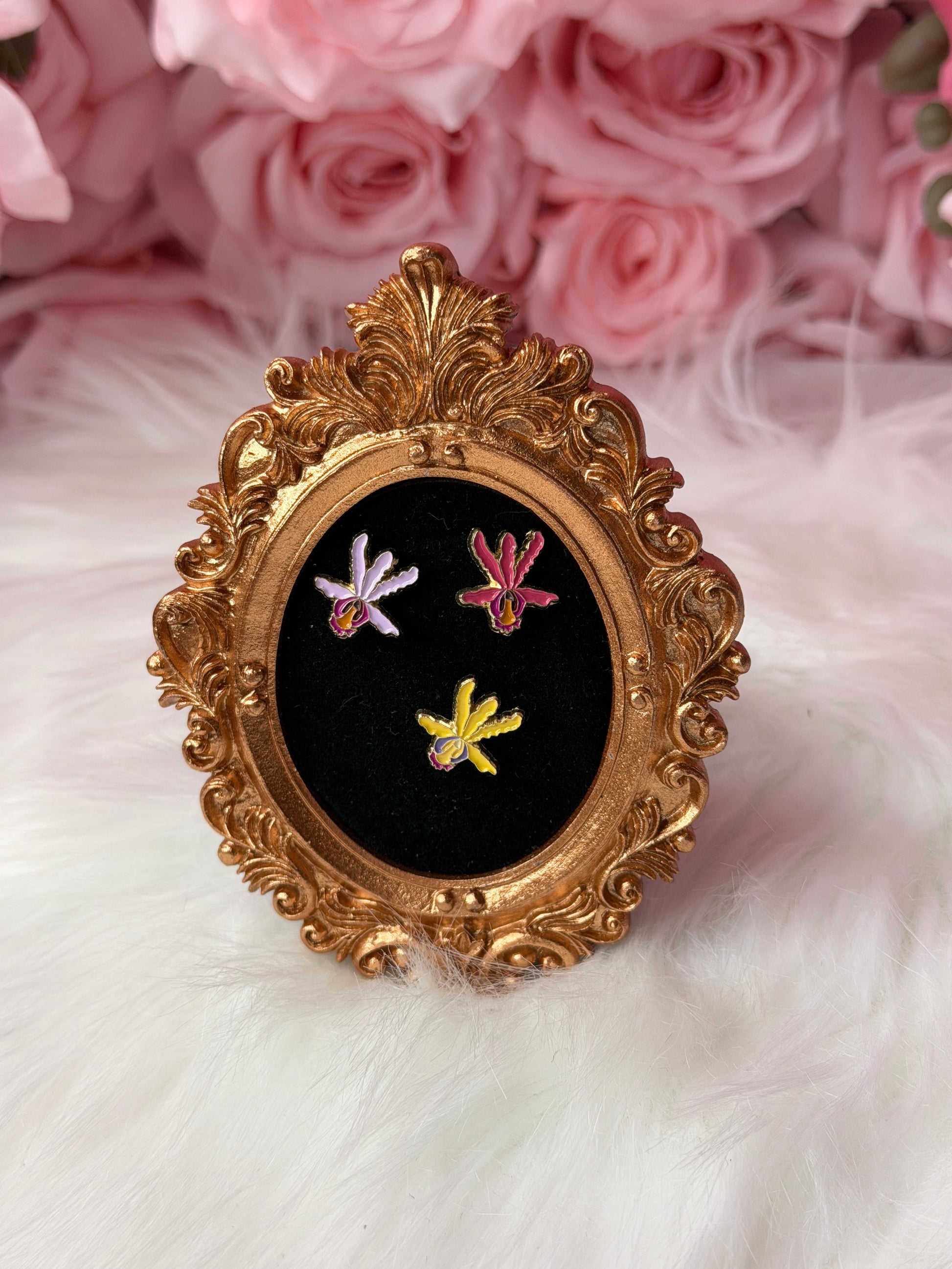 Mini Shomburgkia-inspired Orchid Flower Enamel Pin- Inspired from Myrm Thomsoniana orchid - Orchidique