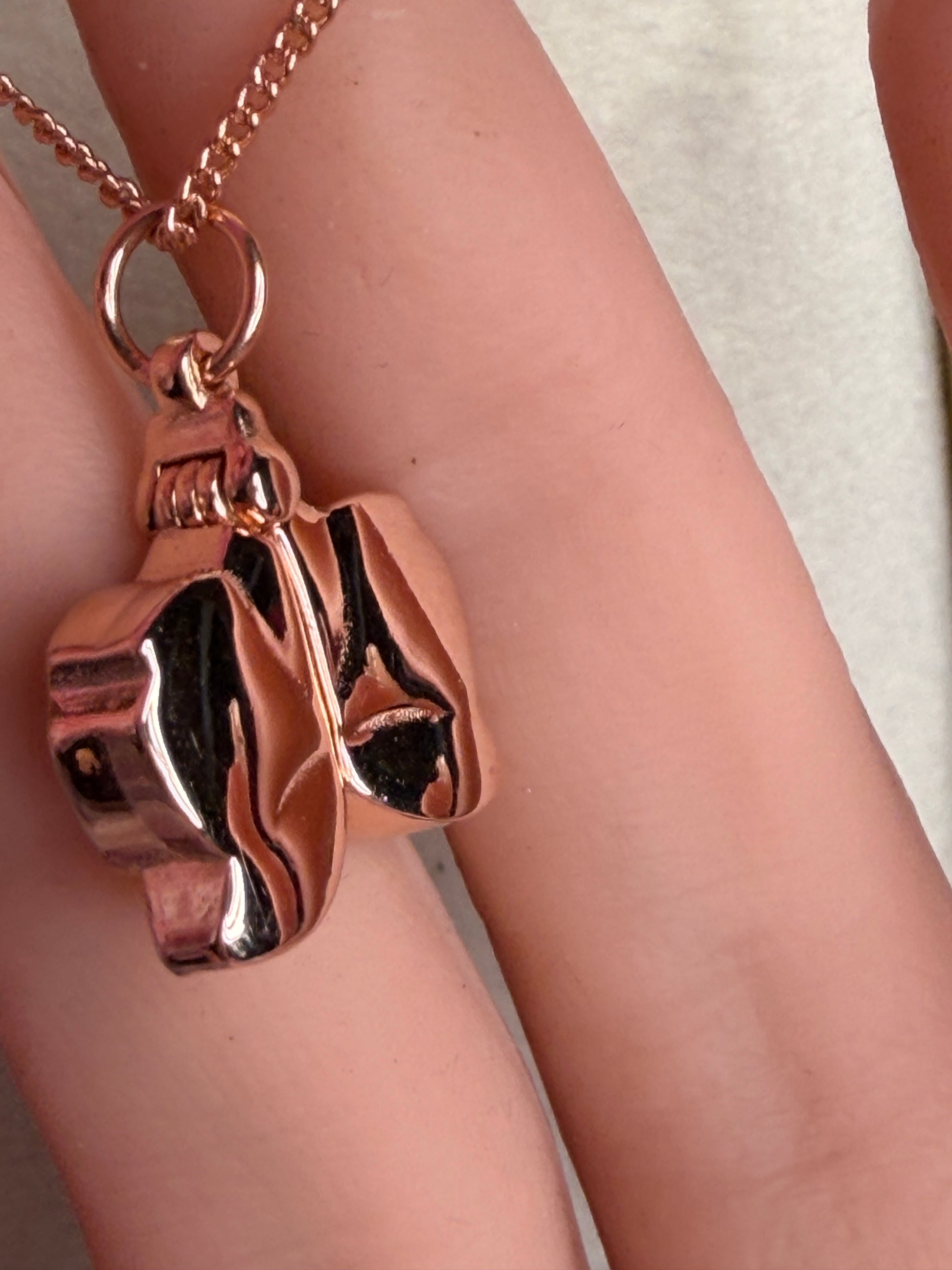 The Locket Collection: Dendrobium Orchid Locket Pendant Necklace –"I Love You," "Te Amo," or "Je T'aime"– Rose Gold - Orchidique