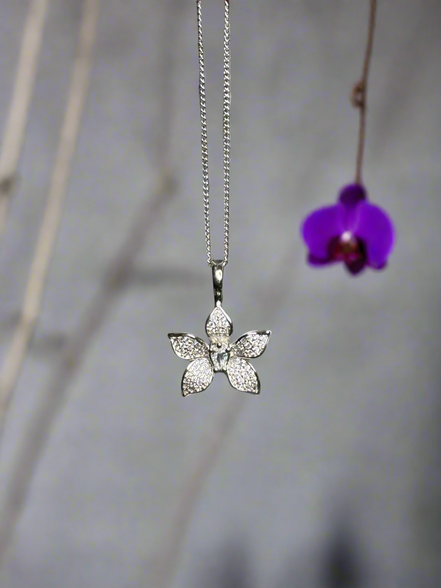 La Brillosa Cattleya Collection: Orchid Pendant Necklace