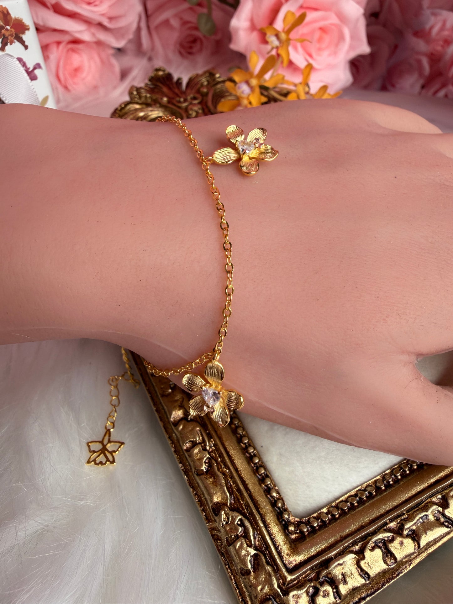 Vanda Loke Triple Orchid Bracelet : Gold Plated - Orchidique