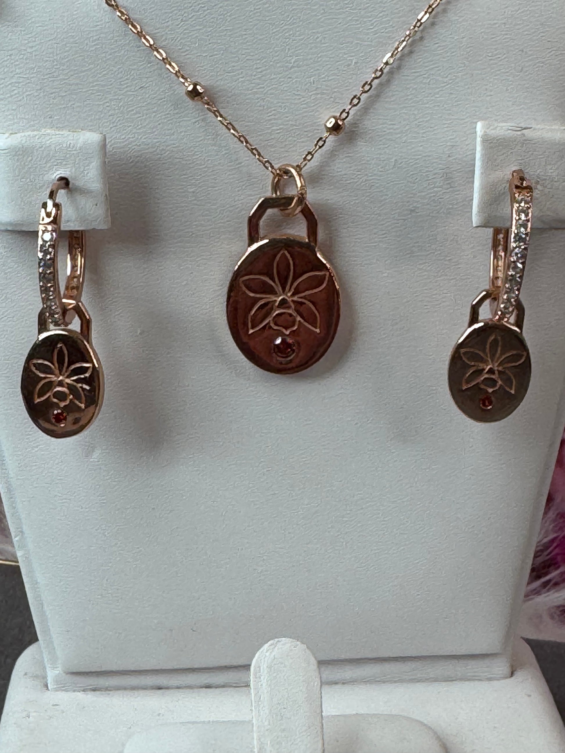 Harmony Rose Gold Collection : Etched 18c Rose Gold Orchid Necklace & Earrings - Orchidique