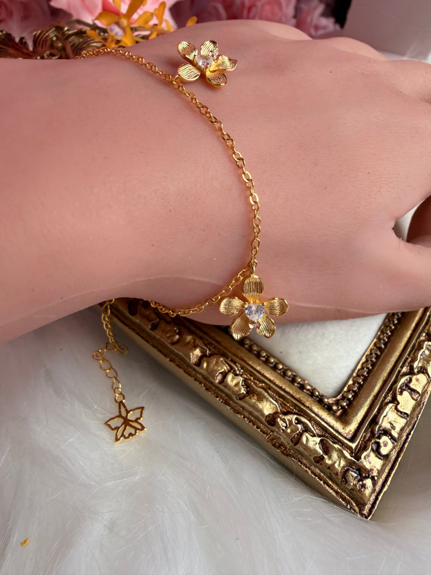 Vanda Loke Triple Orchid Bracelet : Gold Plated - Orchidique