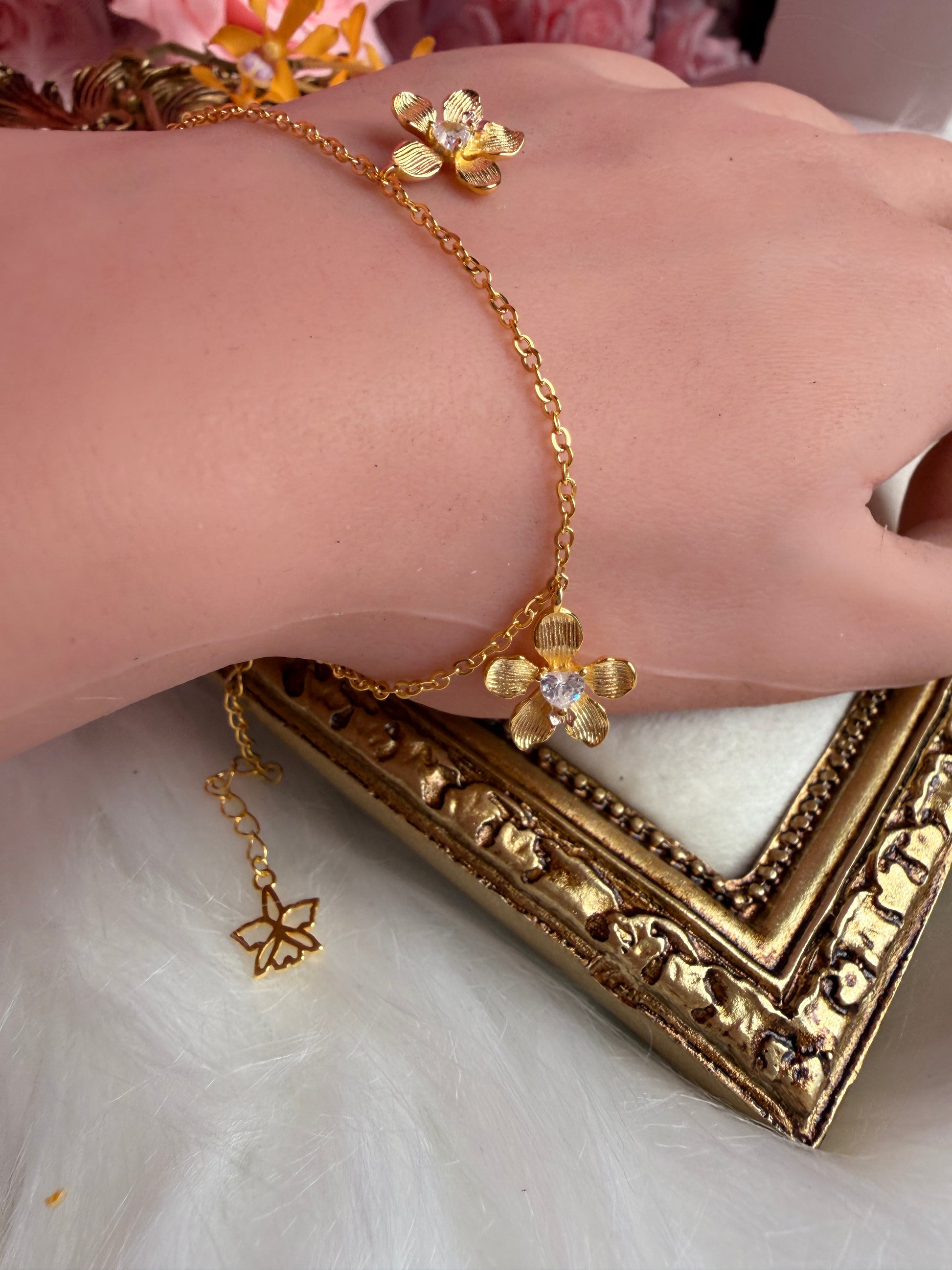 Vanda Loke Triple Orchid Bracelet : Gold Plated - Orchidique