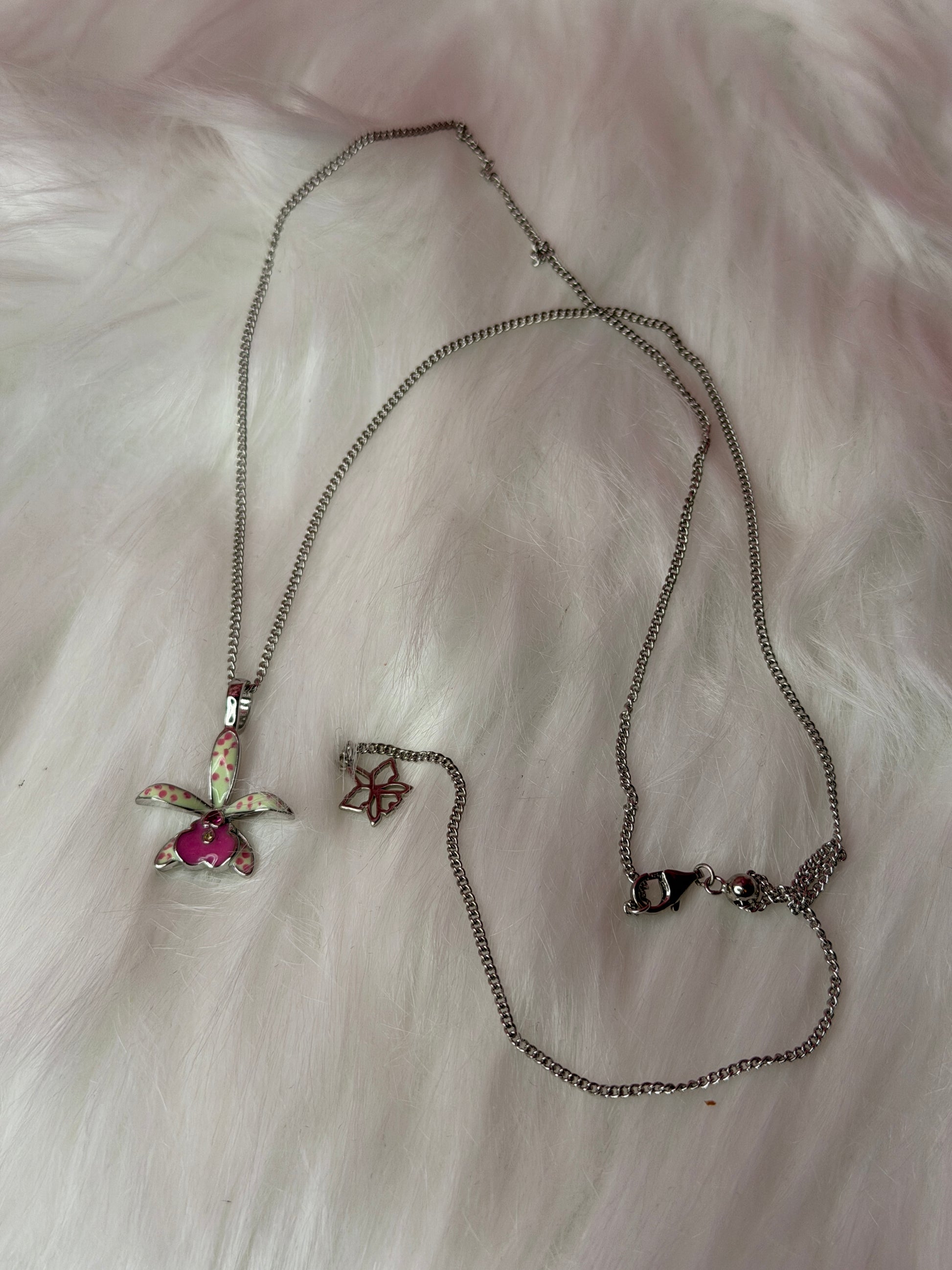 Brassocattleya Collection: Inspiration Small World BC Hippodamia Orchid Jewelry - Orchidique