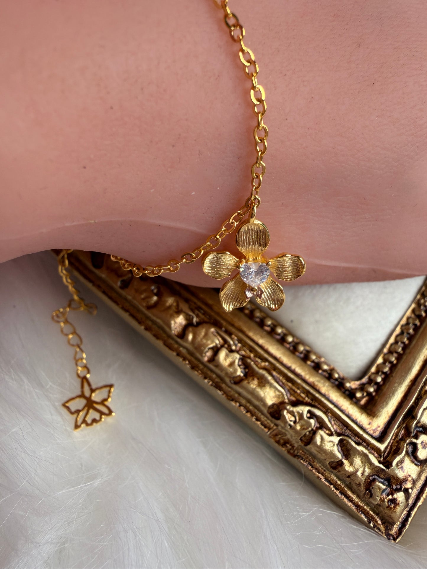 Vanda Loke Triple Orchid Bracelet : Gold Plated - Orchidique