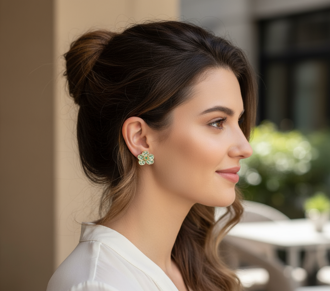 Shimmer me Vanda Collection: Gold Emerald Zircons Studs