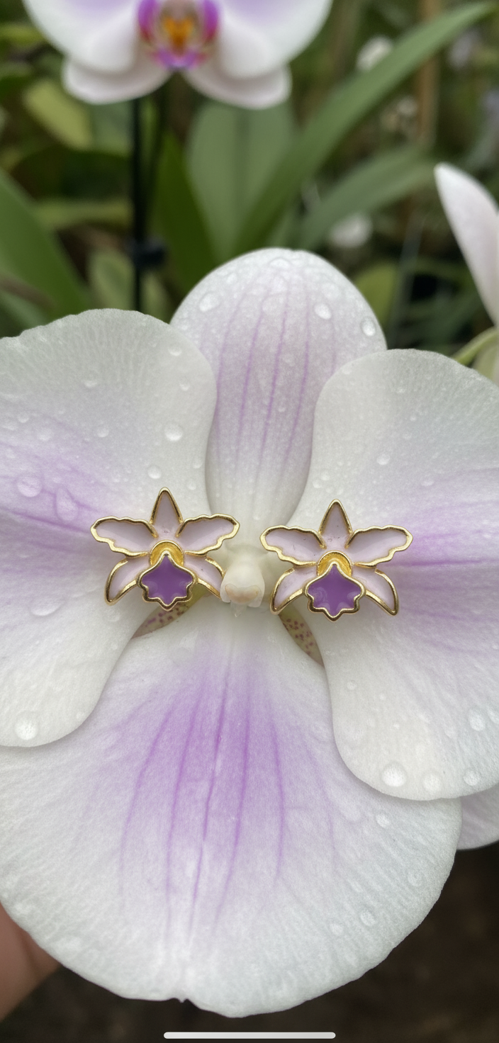 La Colombiana Inspired Collection: Lavendar Orchid Earrings