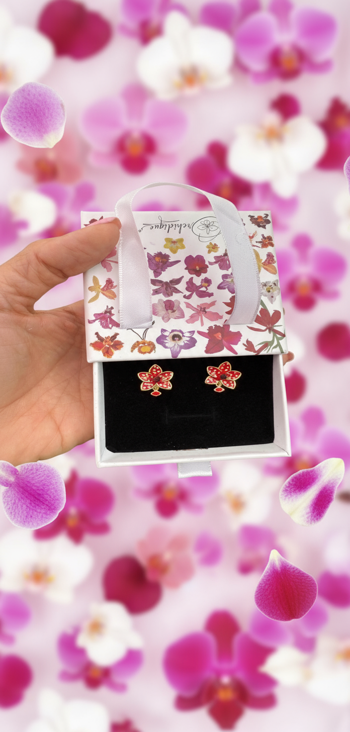 Phalaenopsis Heart Novelty Collection: Red Polka Dots