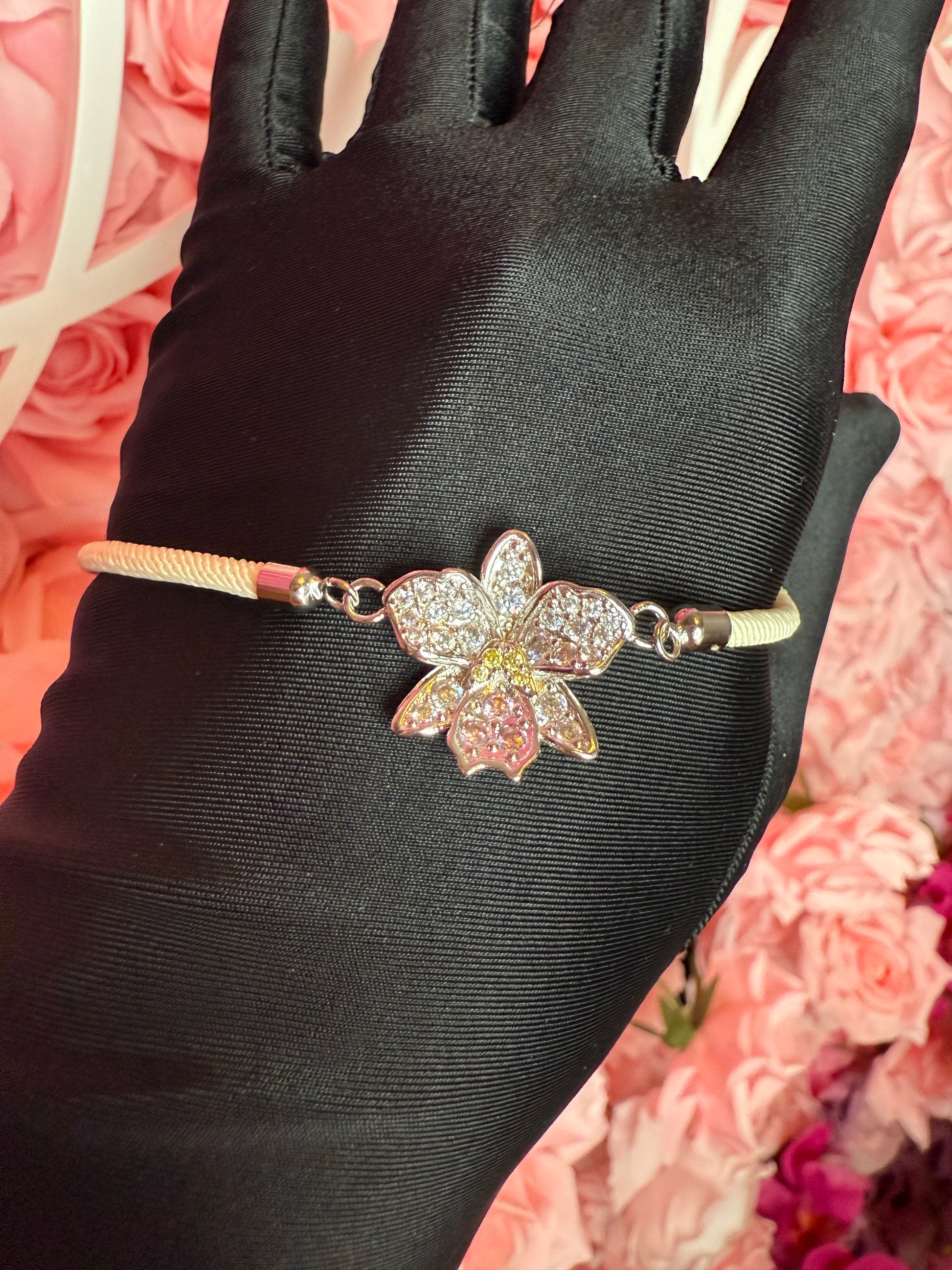 Friendship Bracelets: Hawaiian- inspried Orchid Flower Bracelet - Orchidique