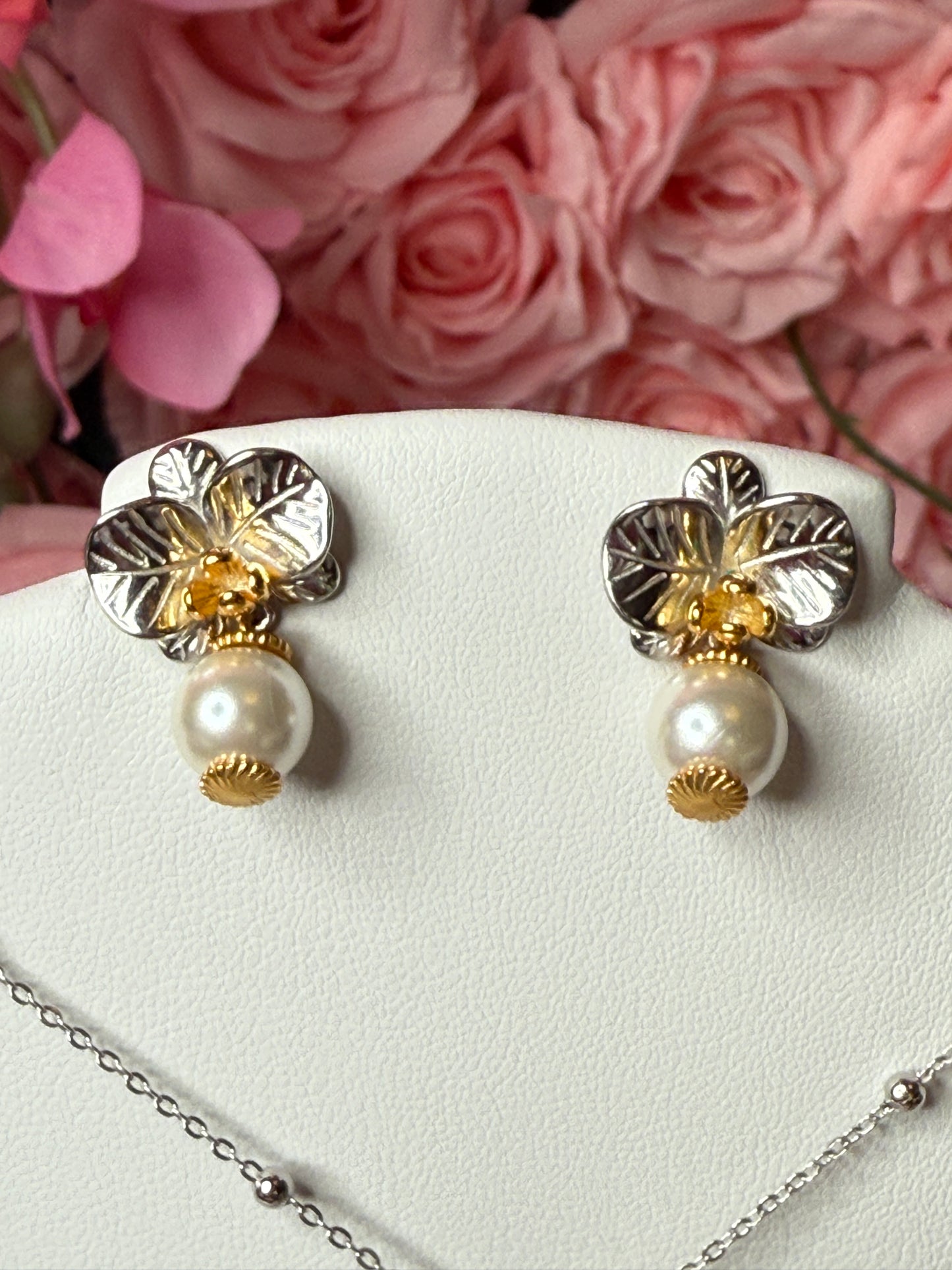 Orchid Pearl Drop Wedding Set • Two Tone Earrings and Pendant Necklace Jewelry