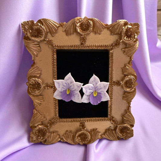 Handmade Orchid Oasis Collection : Lavendar Splash Cattleya Earrings - Orchidique