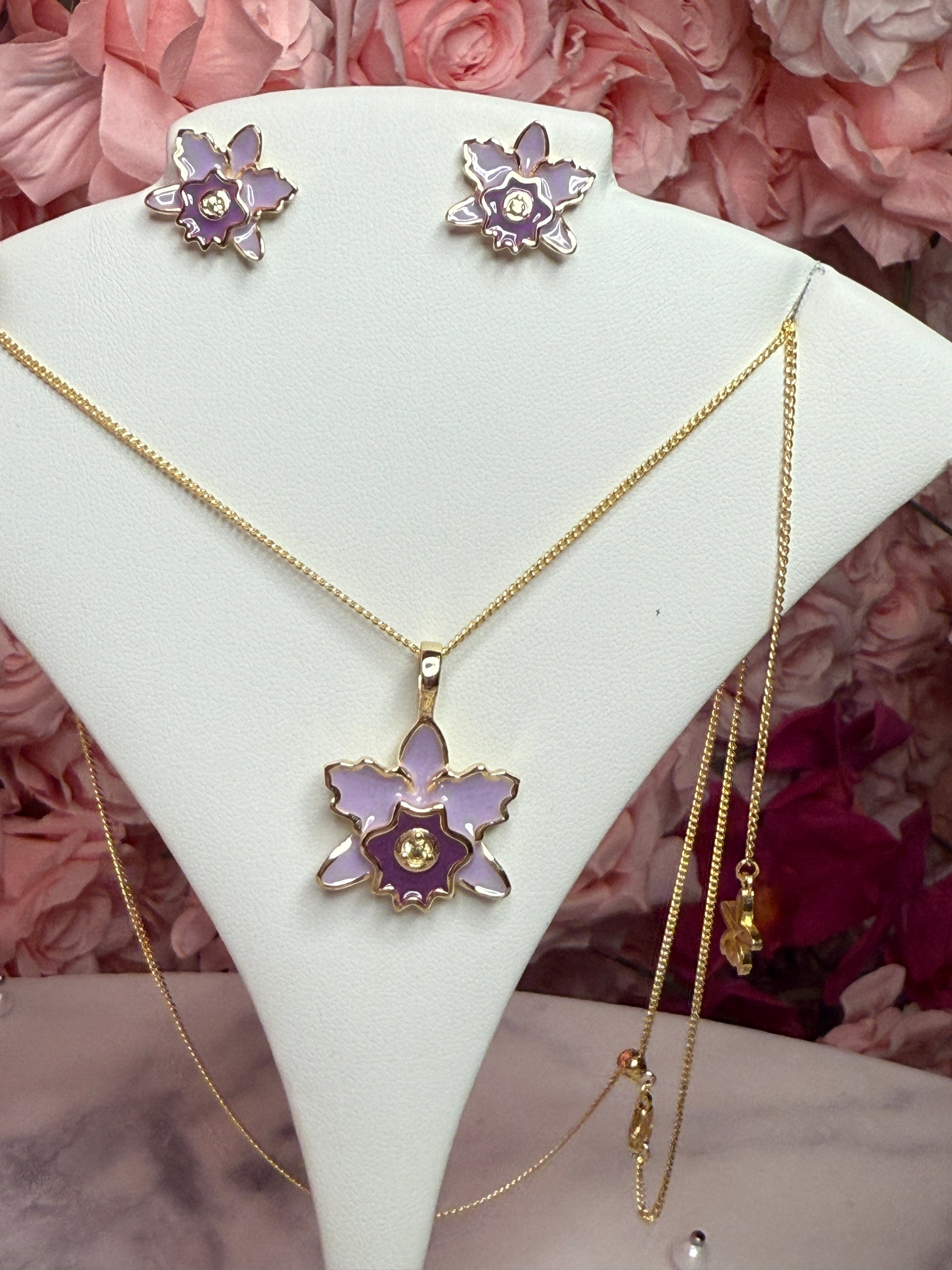 Rhyncholaeliocattleya (RLC)  Collection: Purple Lavendar Cattleya Orchid Set - Orchidique