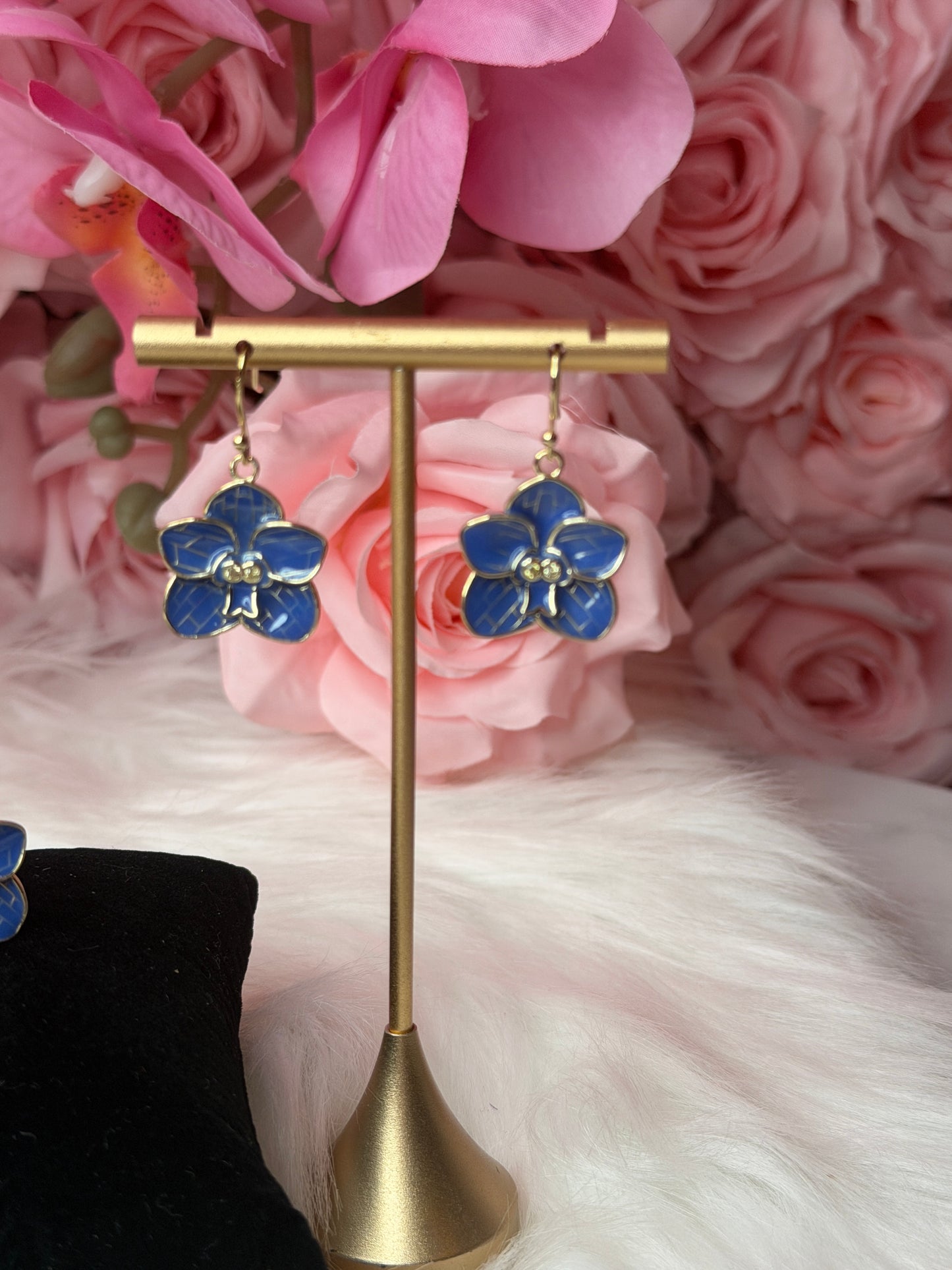 Vanda Bloomers Collection: Blue or Purple Orchid Vanda Flower Jewelry - Orchidique