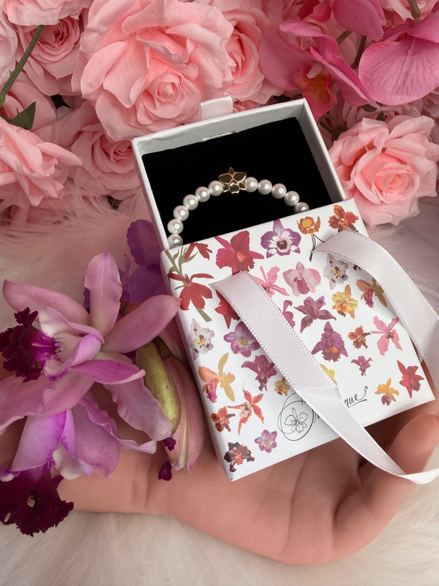 Cattleya Orchid Pearl Bracelet - Orchidique