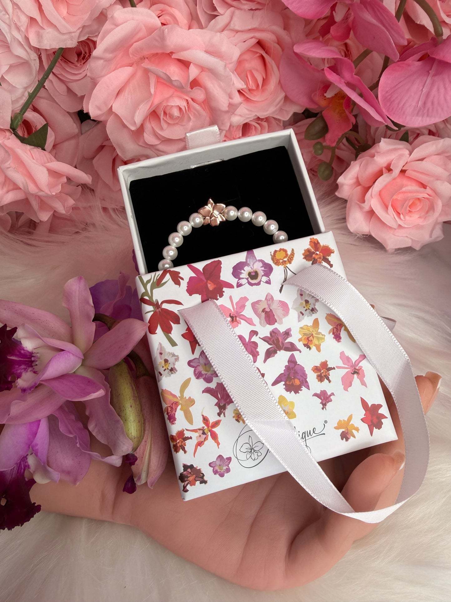 Cattleya Orchid Pearl Bracelet - Orchidique