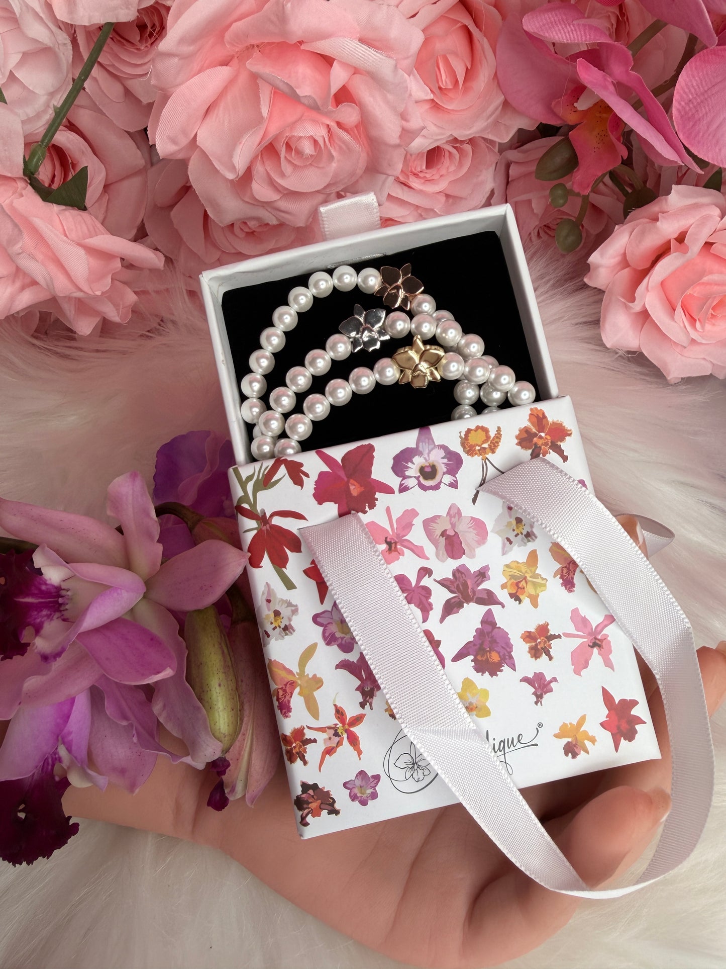 Cattleya Orchid Pearl Bracelet - Orchidique
