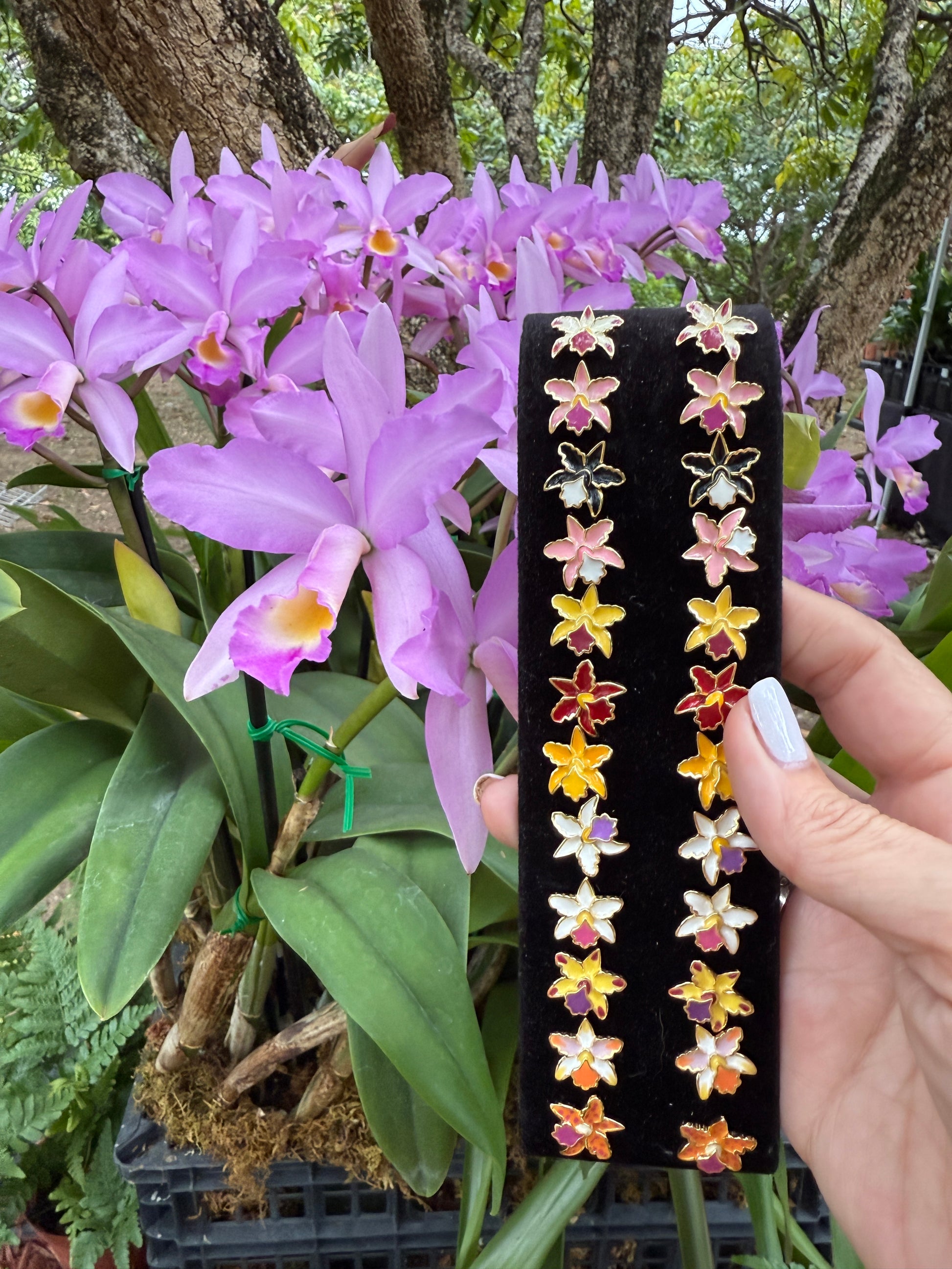 lavender flower bracelet La Colombiana Collection: Lavender Cattleya 14k Gold Bangle – Orchidique