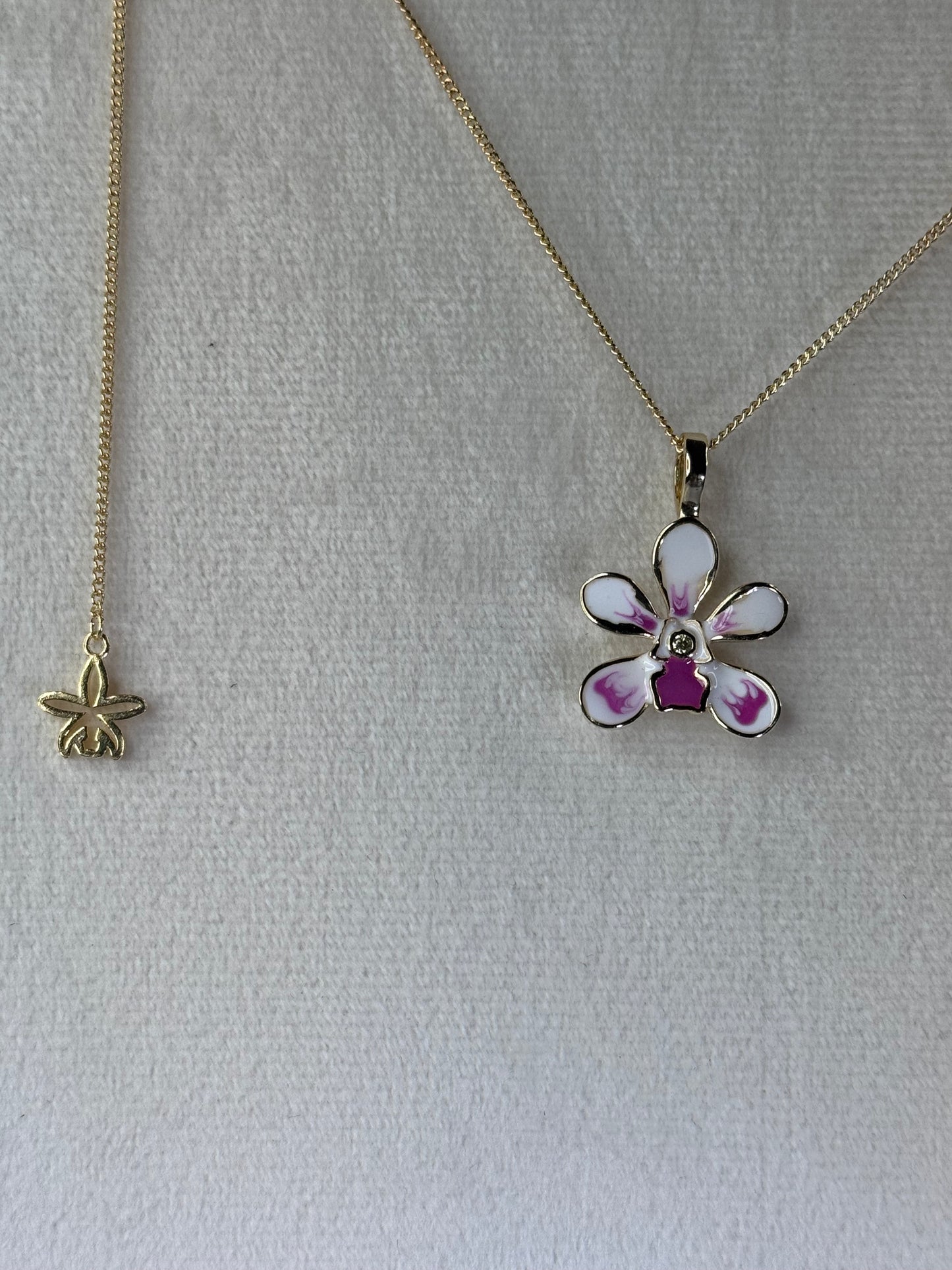 Vanda Loke-inspired Orchid Vanda Flower Pendant Jewelry