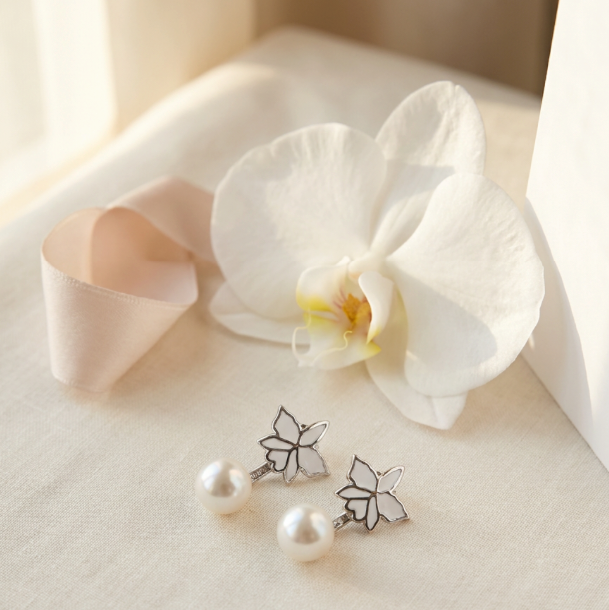 Signature Orchid Stud Earrings • White Cattleya Alba • Pearl Jacket Yellow Gold Plating - Orchidique